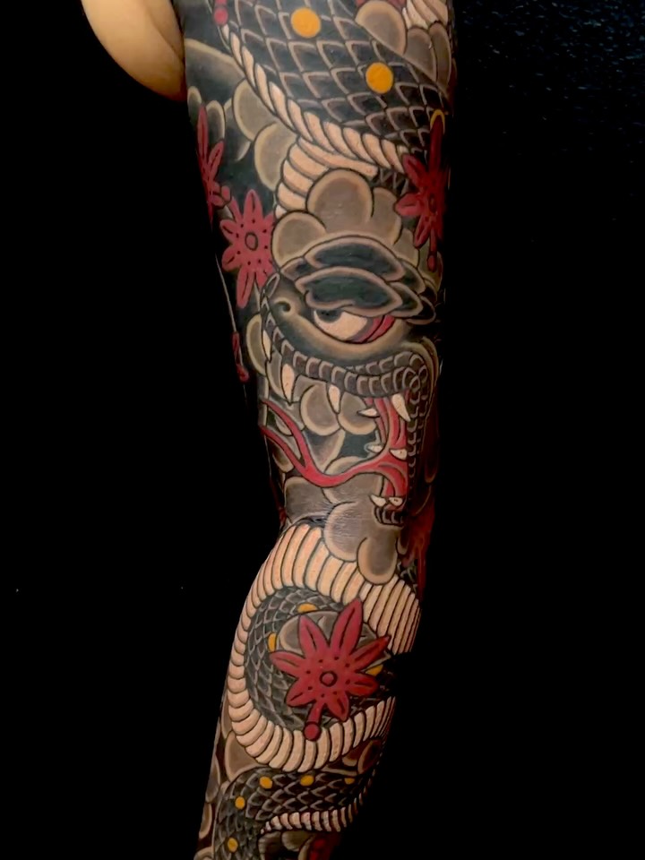 Tattoo by @rockyburley โ japanese_irezumi