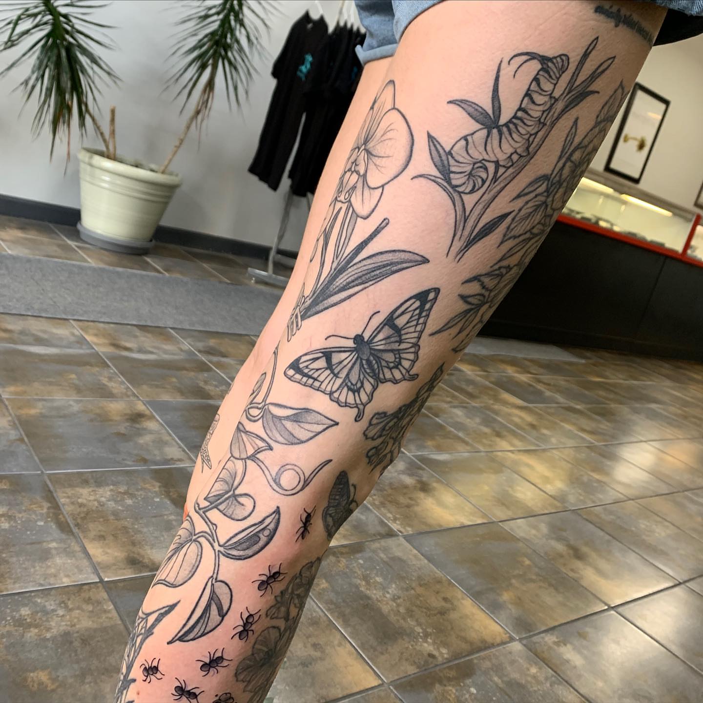 Tattoo by @tabby_wirebach_tattoos — black_and_grey