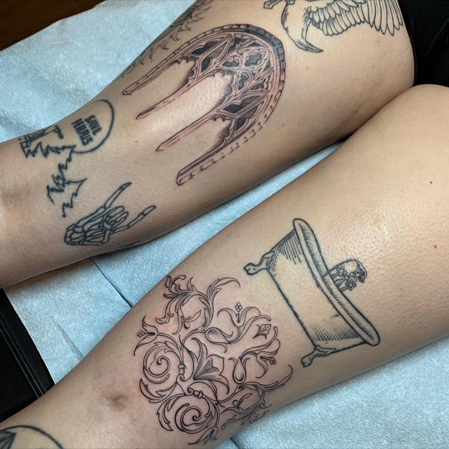 Tattoo by @tabby_wirebach_tattoos — black_and_grey