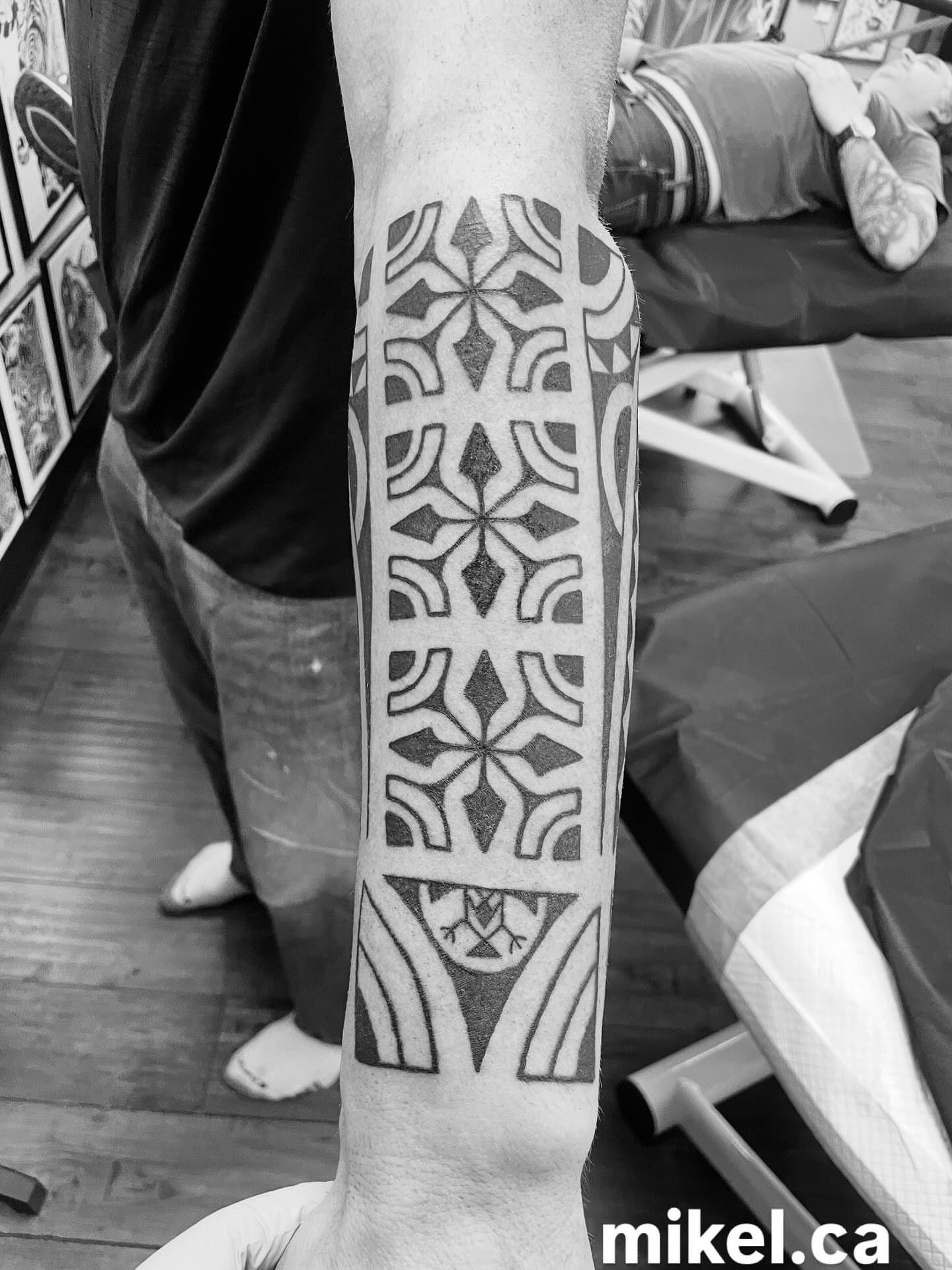 Geometric pattern geometric tattoo on the forearm by mikel_tattoosangha