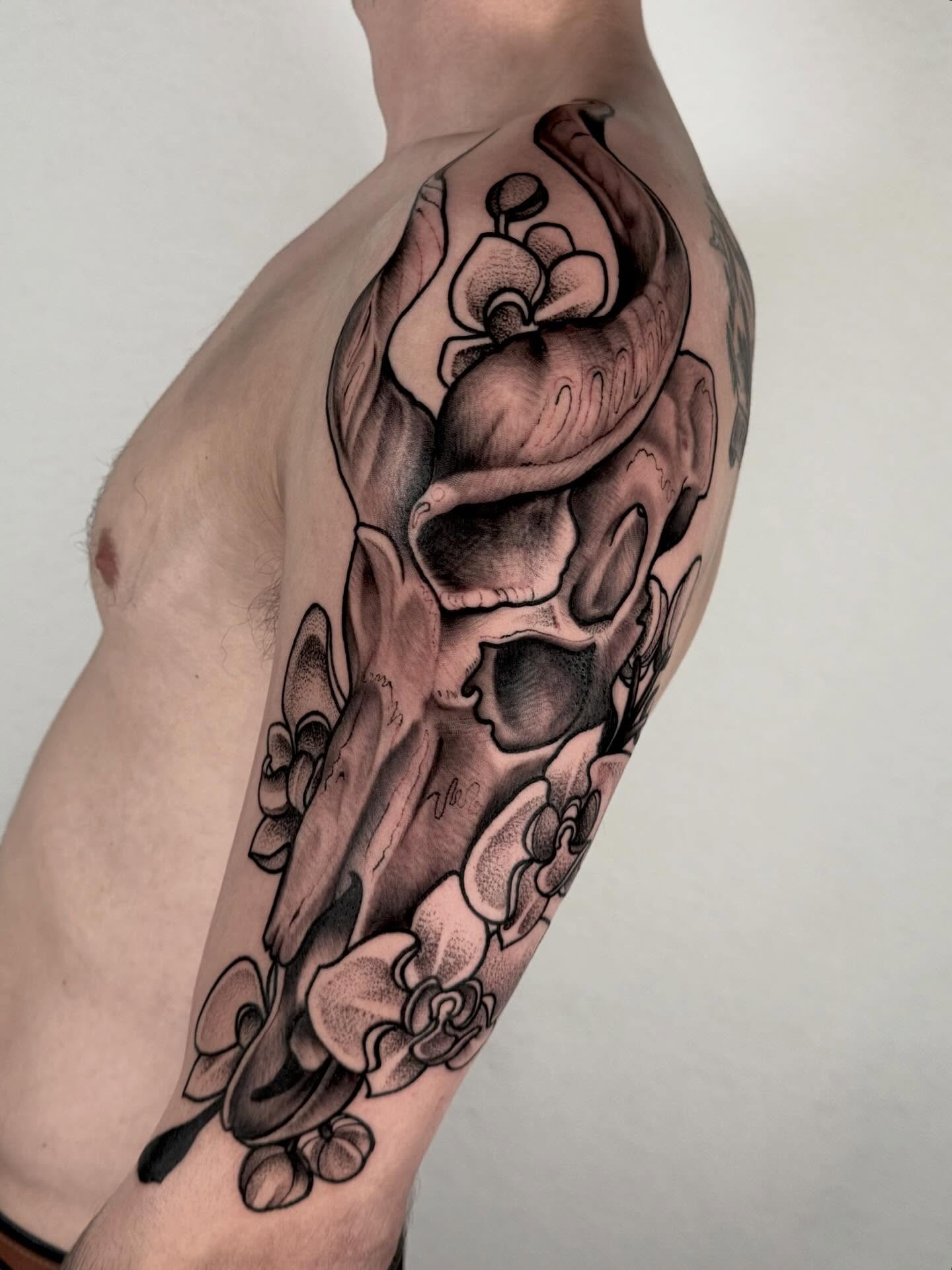 Tattoo by @doublescribbles — black_and_grey
