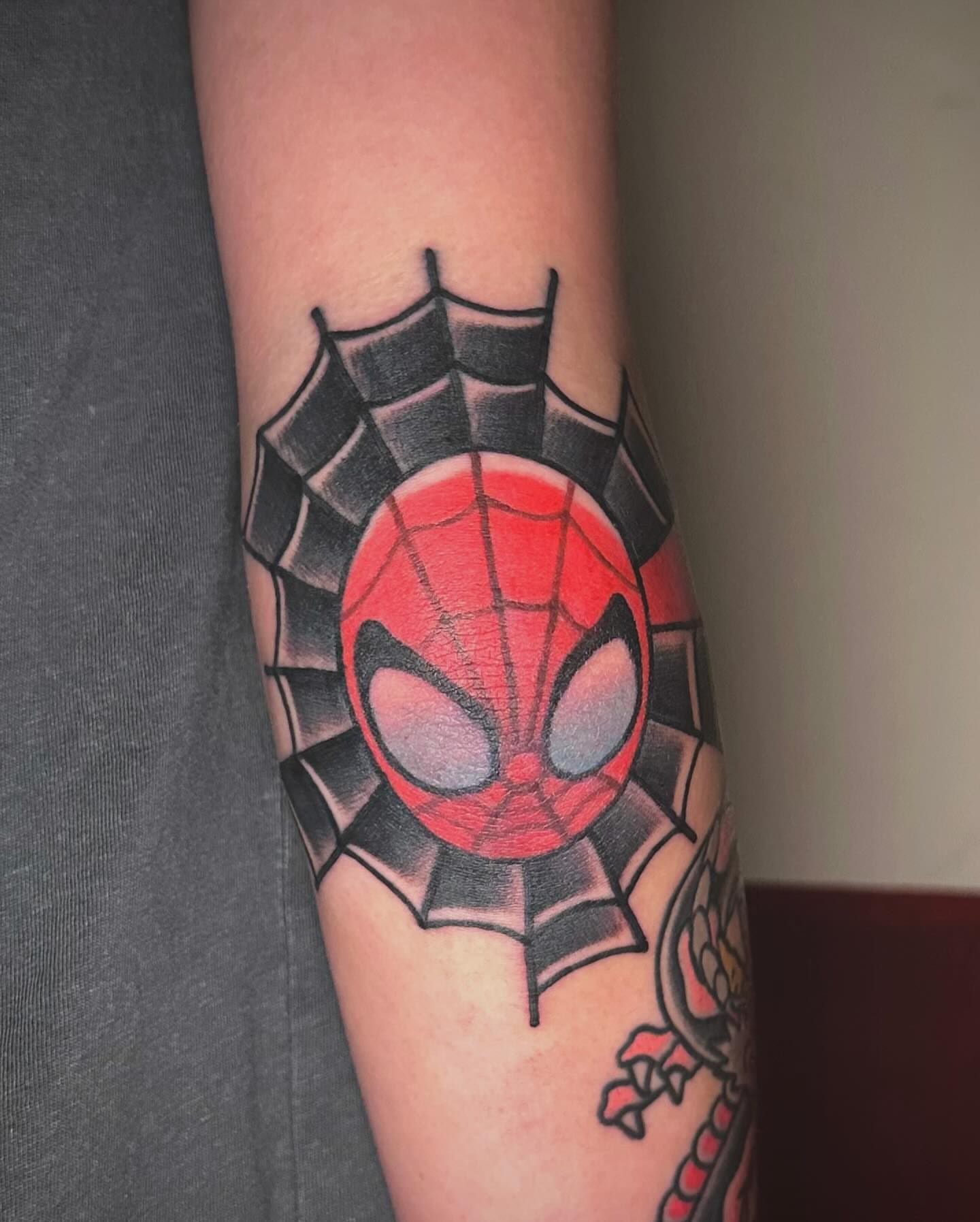 Tattoo by @yelo_tattoo — black_and_grey