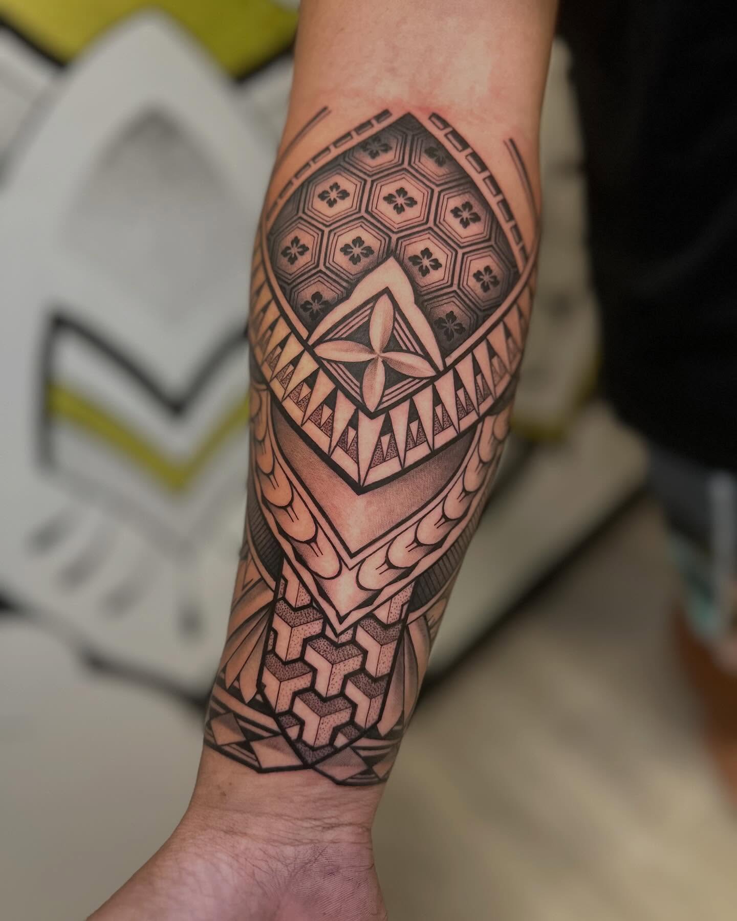 Tattoo by @onespeedtattoo — geometric