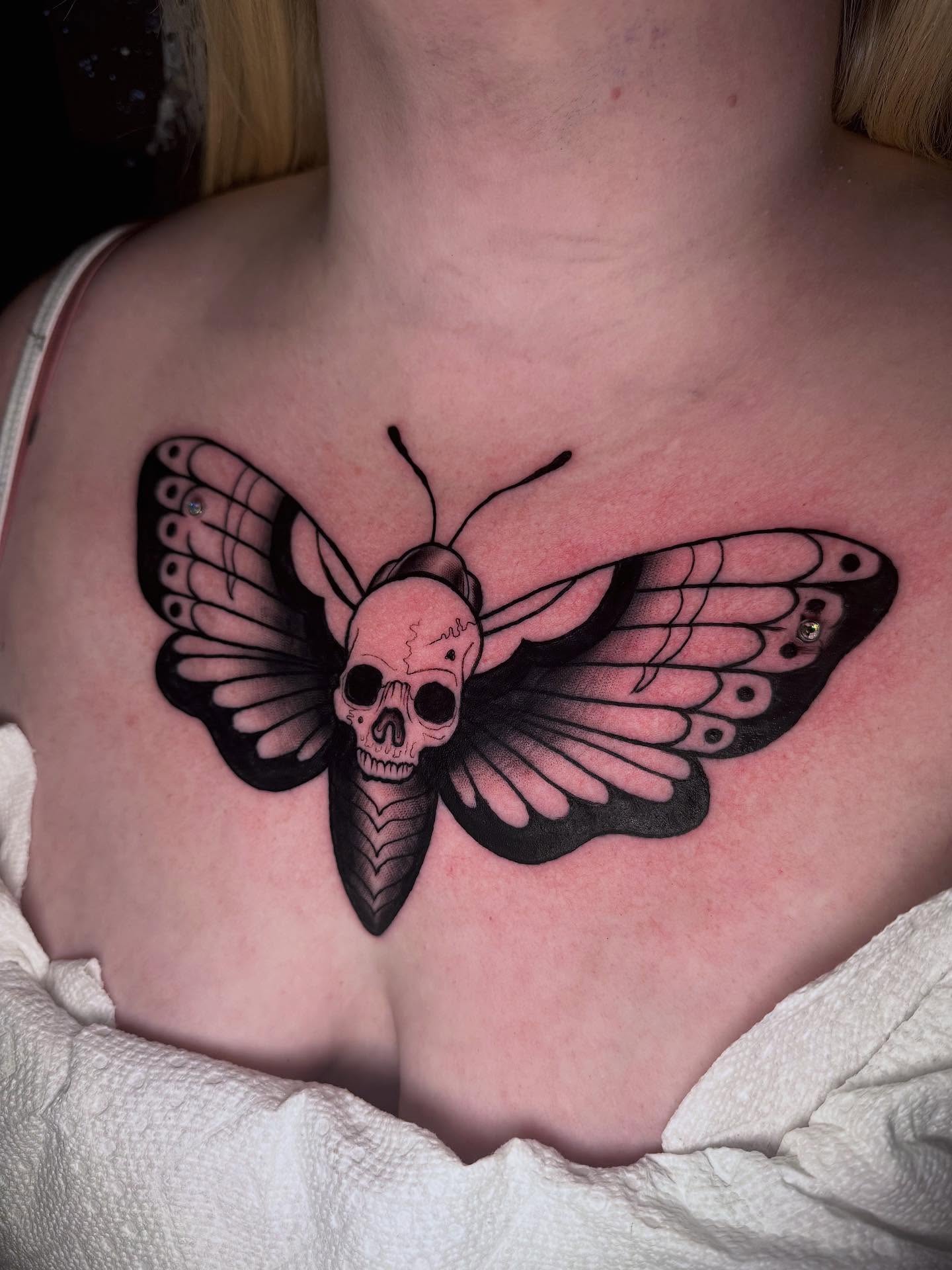 Tattoo by @gatorgirltattoo — dark_realism