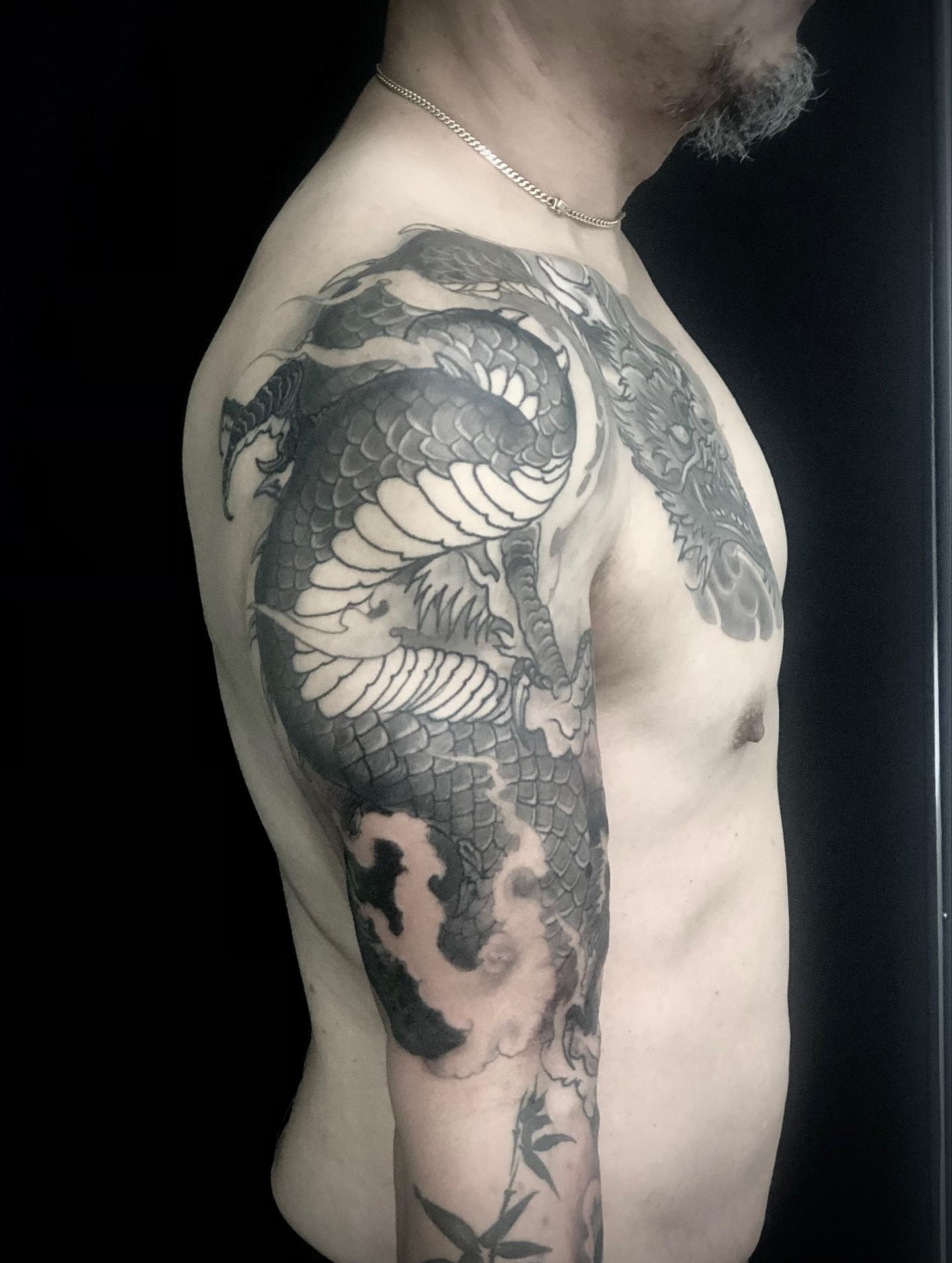Dragon japanese irezumi tattoo on the shoulder by Alec Bauer