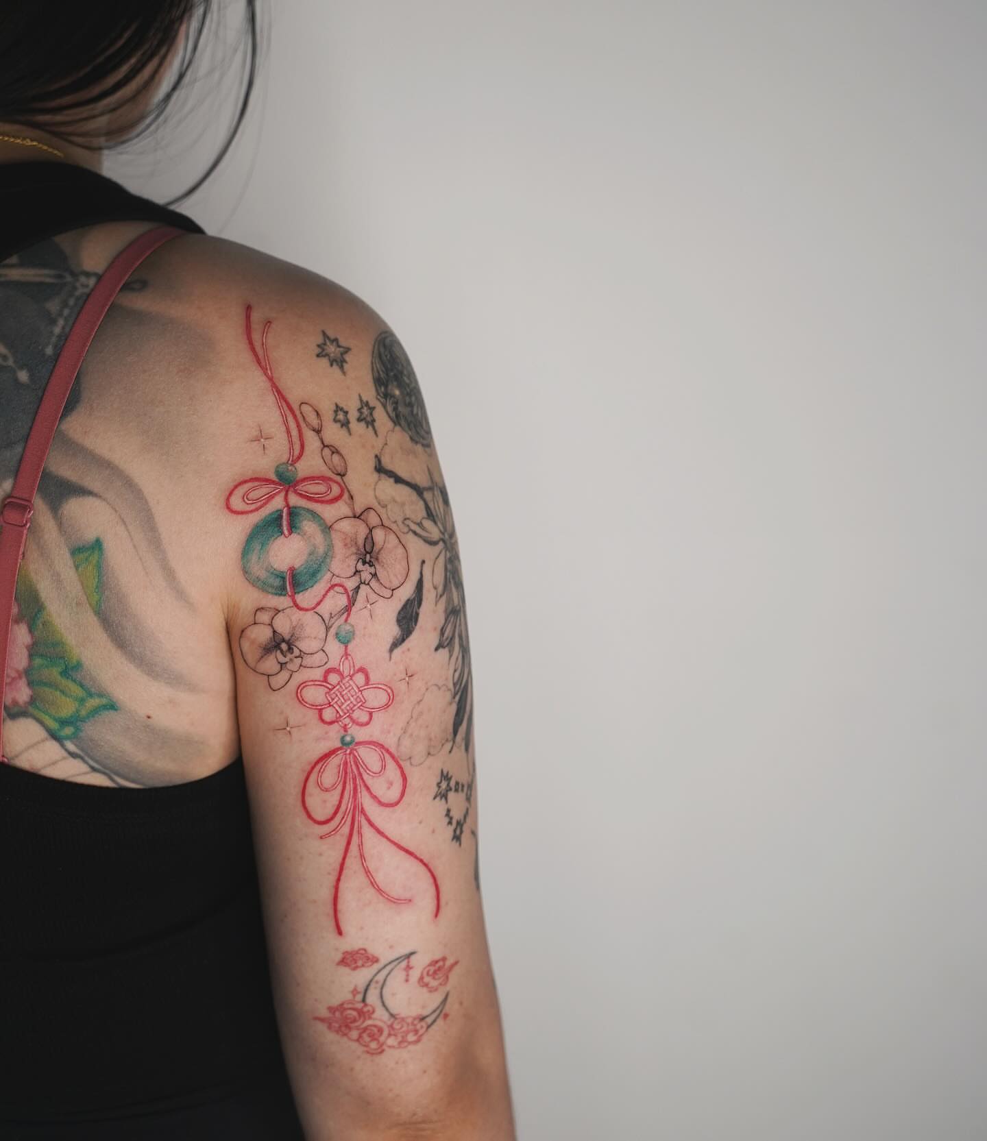 Tattoo by @emmaleetattoo — fine_line, ornamental