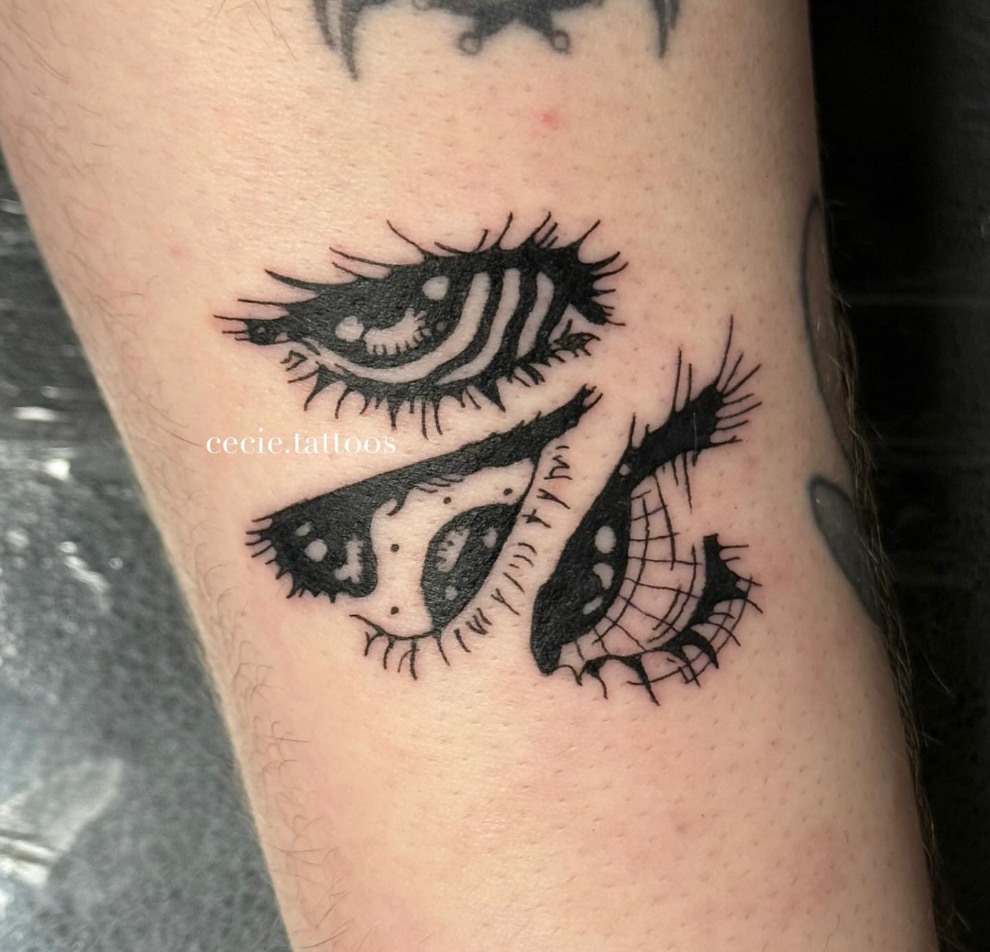 Tattoo by @cecie.tattoos — black_and_grey