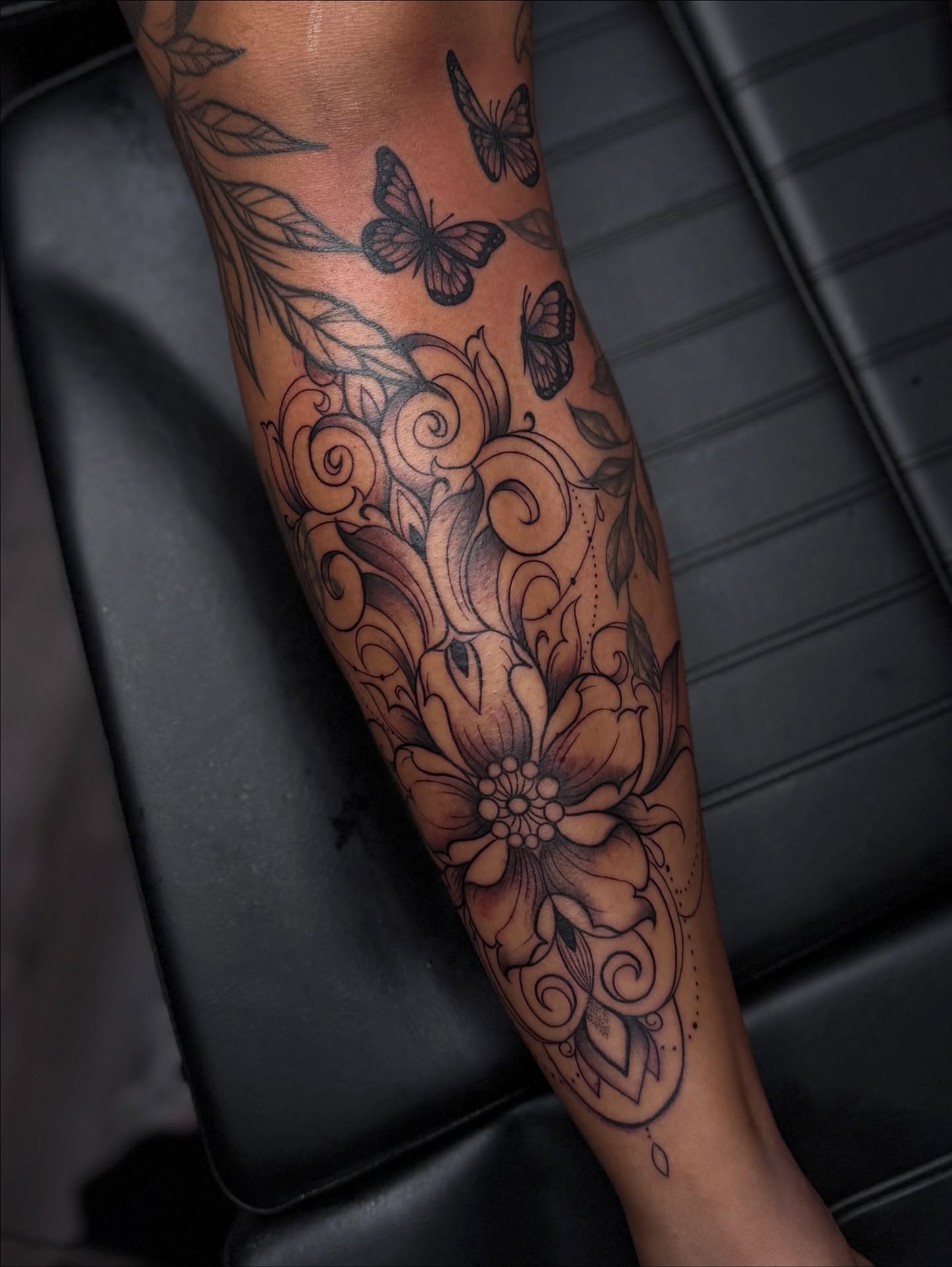 Tattoo by @divi.nediamonds — black_and_grey, ornamental