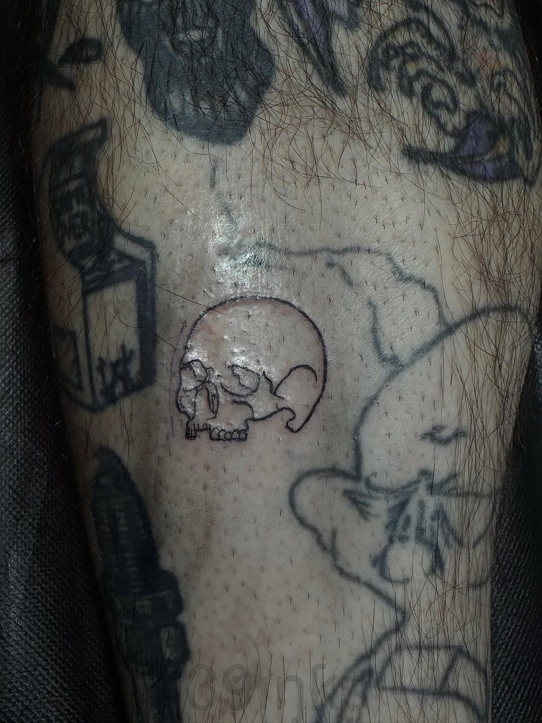 Skull realism tattoo on the forearm by Juliette :D