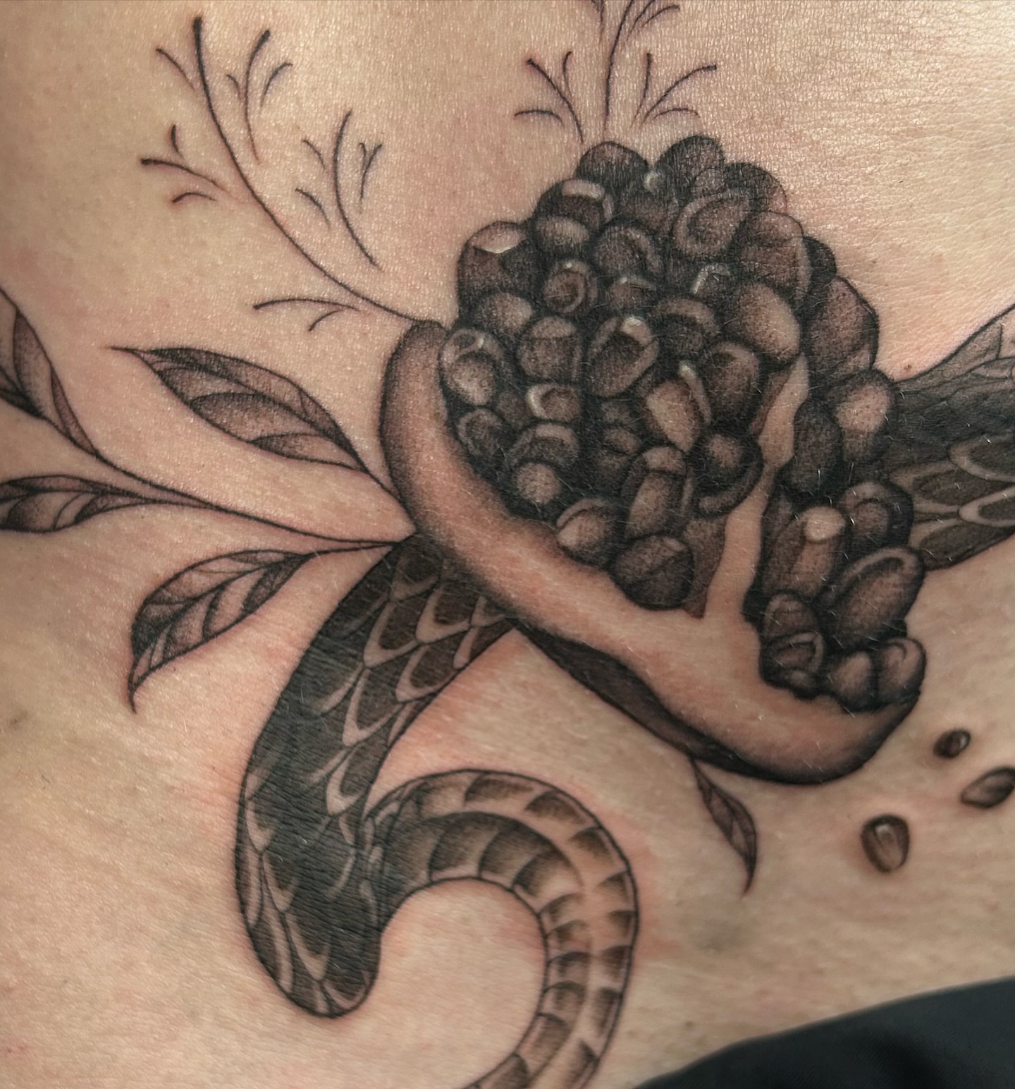 Tattoo by @tattoosbyalyssa — black_and_grey