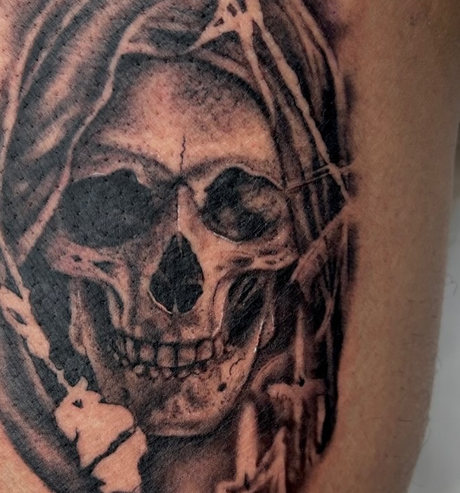 Tattoo by @tattoosbyalyssa — black_and_grey, realism