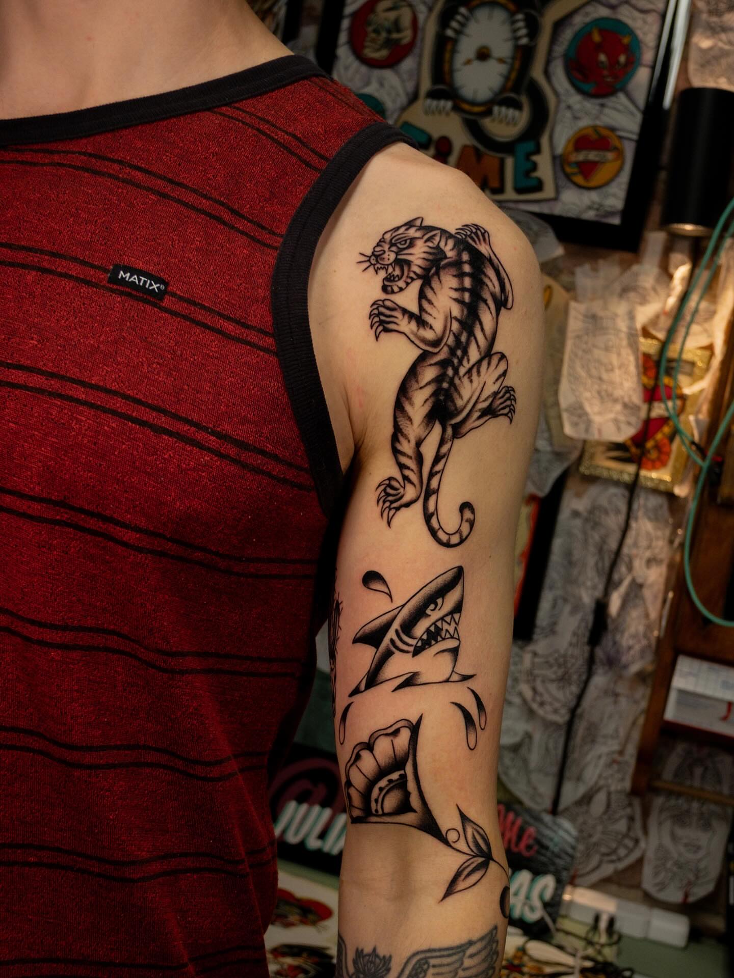 Tattoo by @julinestattoo — american_traditional, black_and_grey