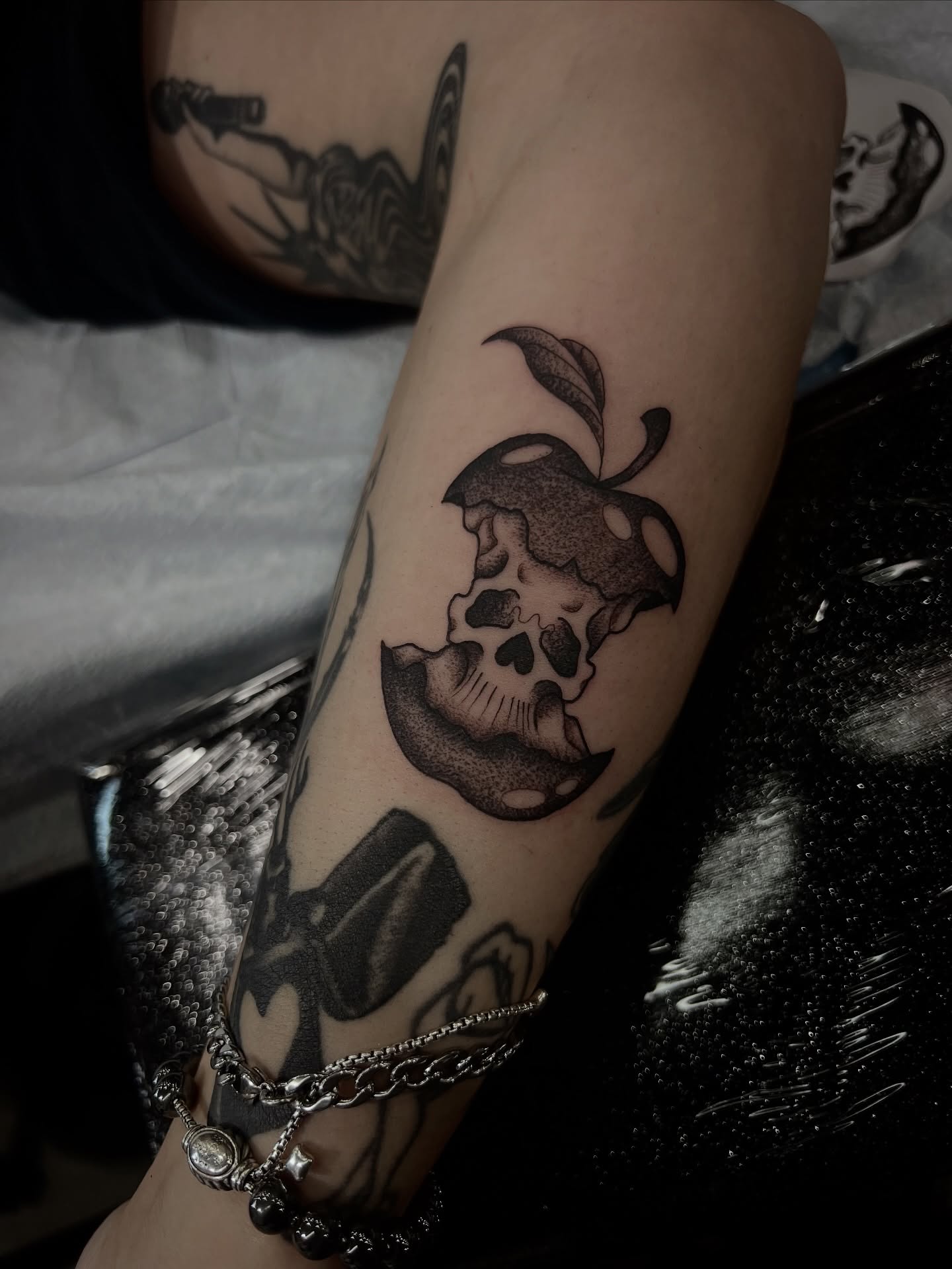 Tattoo by @rachktattoo — black_and_grey
