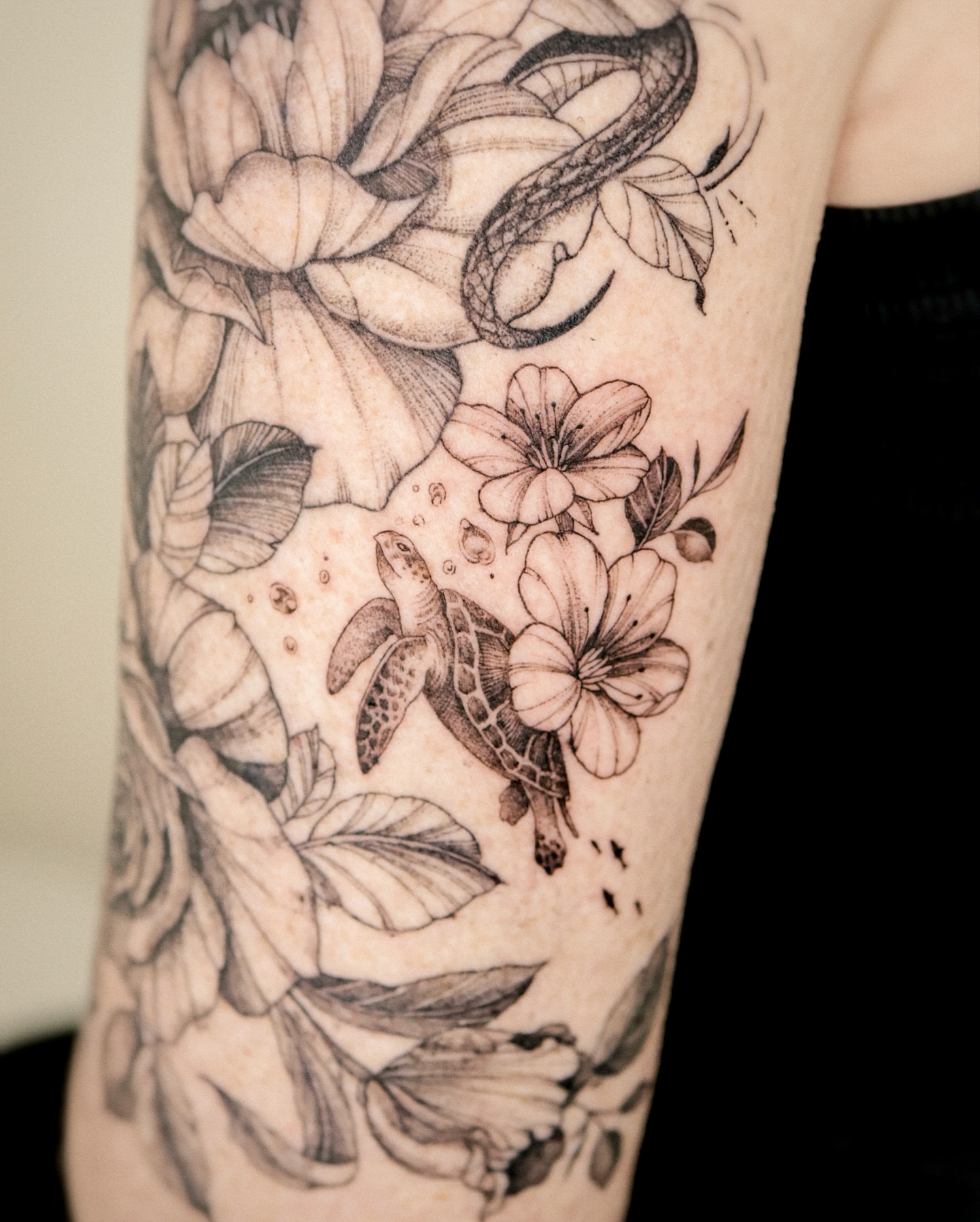 Tattoo by 𝙔𝙪𝙡 | 𝙑𝙖𝙣𝙘𝙤𝙪𝙫𝙚𝙧 𝙏𝙖𝙩𝙩𝙤𝙤 𝘼𝙧𝙩𝙞𝙨𝙩, Vancouver, British Columbia