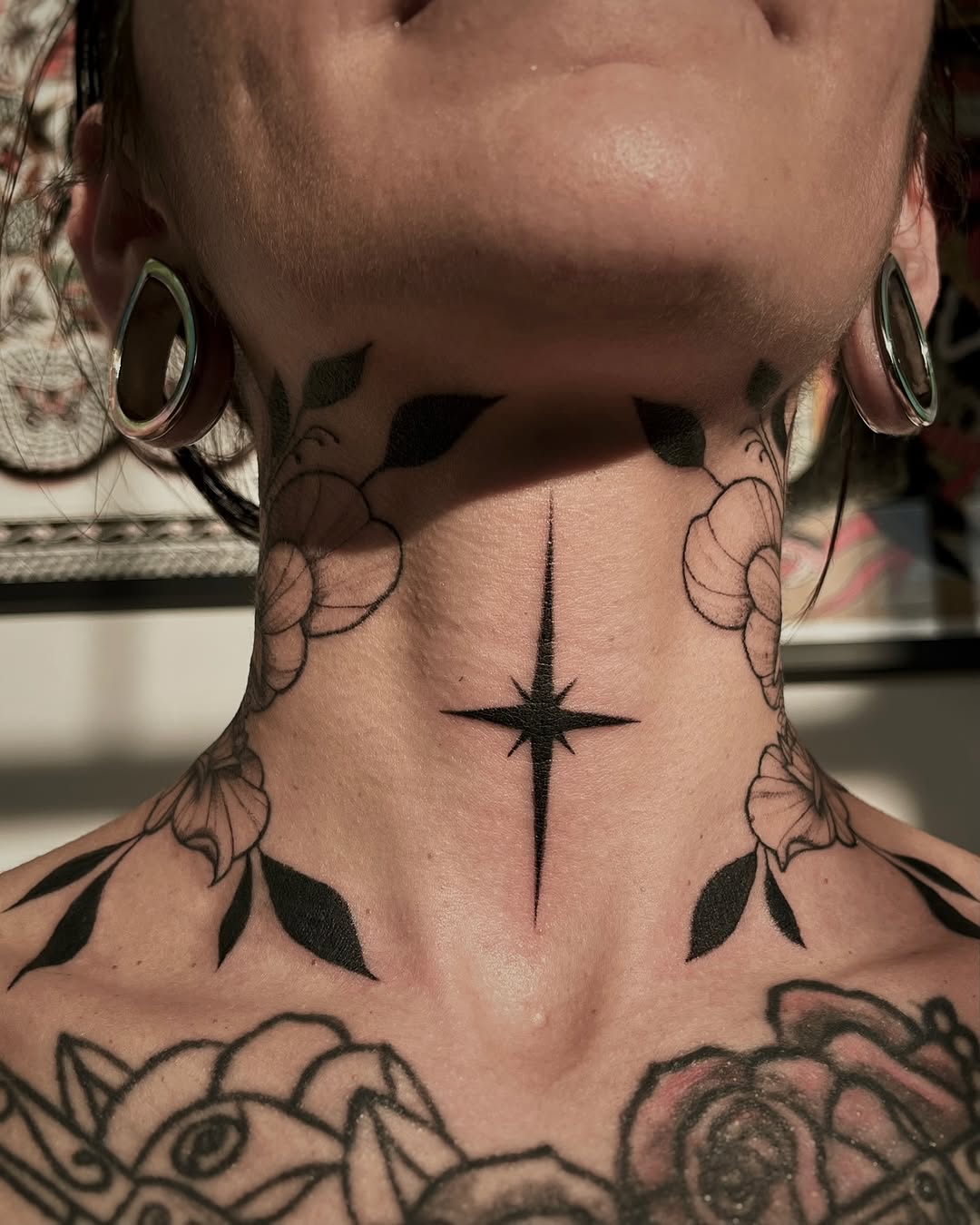 Tattoo by @mikaylasuetattoo — fine_line, blackwork