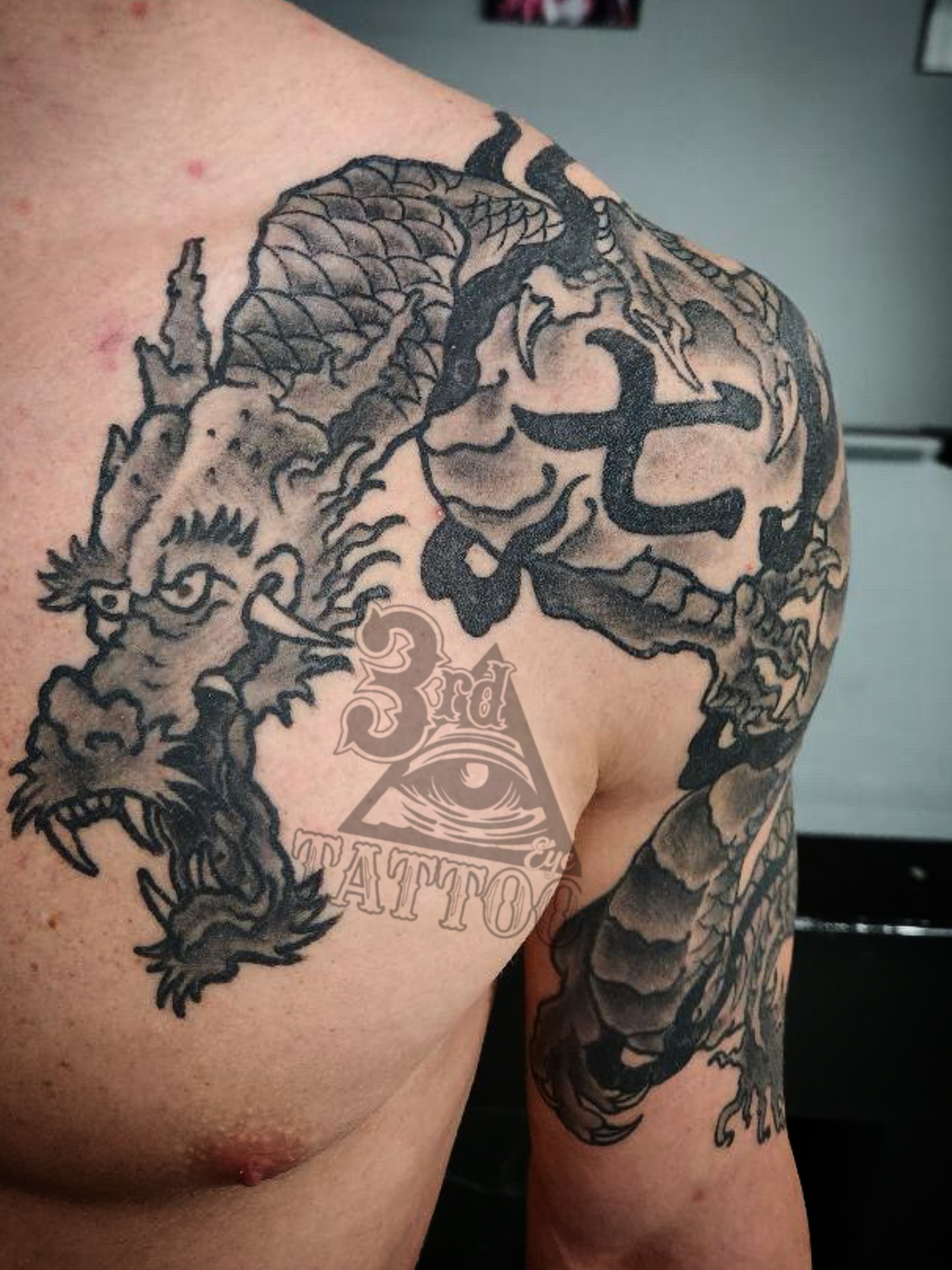 Tattoo by @3rdeyetattoo_artgallery — black_and_grey