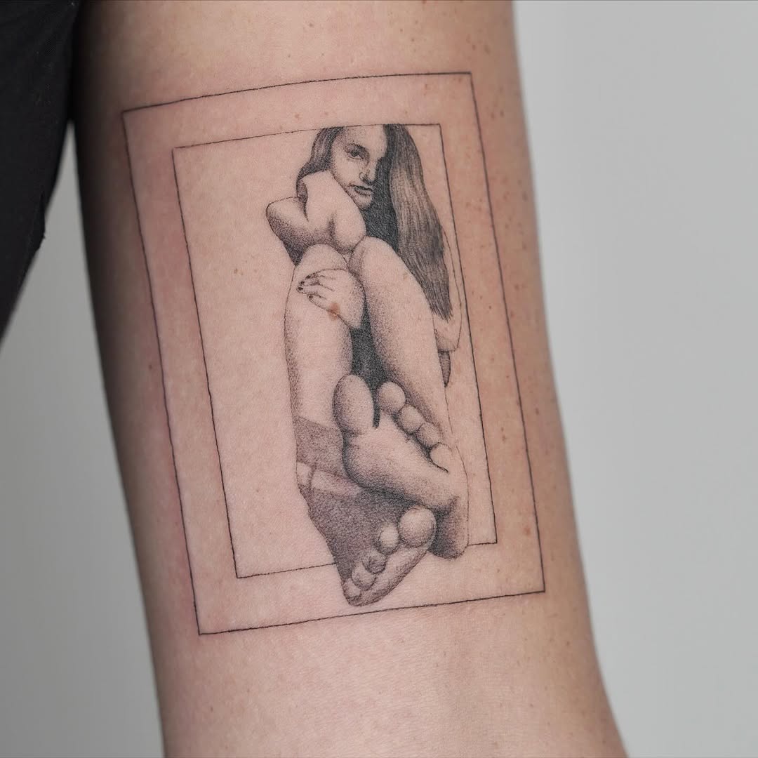 Woman and feet sketch tattoo on the forearm by Julia
