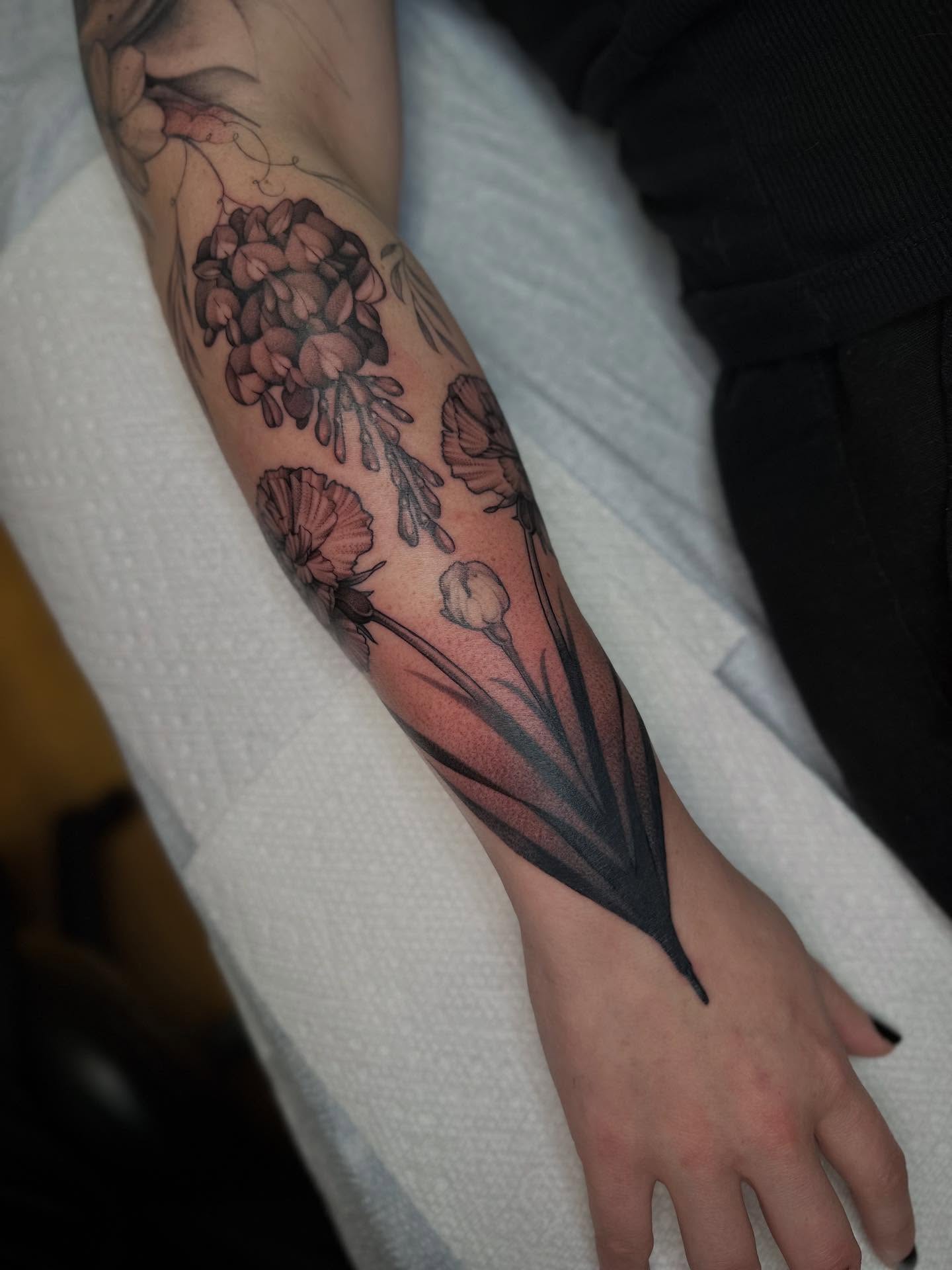 Tattoo by @virginiaswampwitch โ black_and_grey