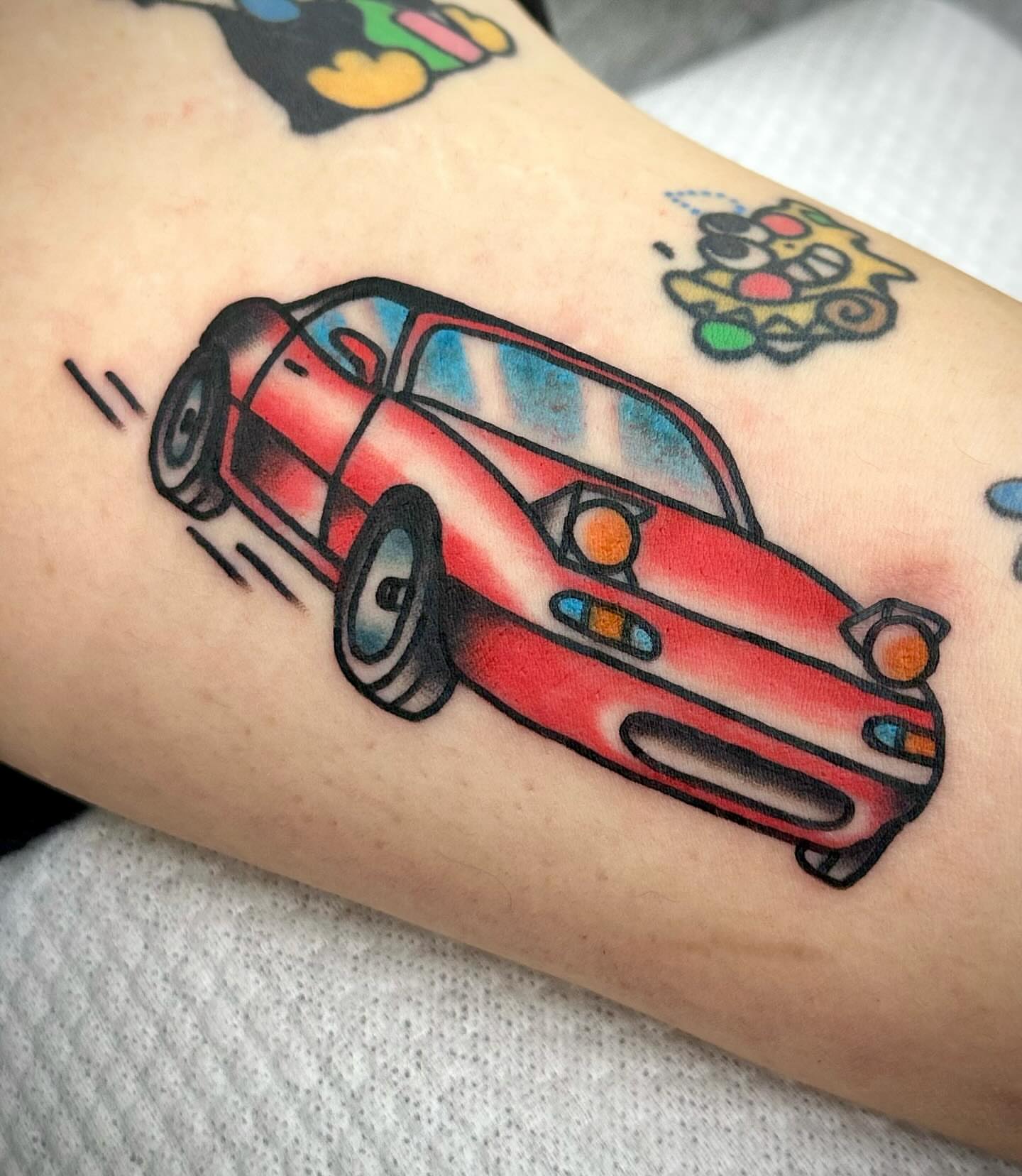 Tattoo by @yelo_tattoo — american_traditional
