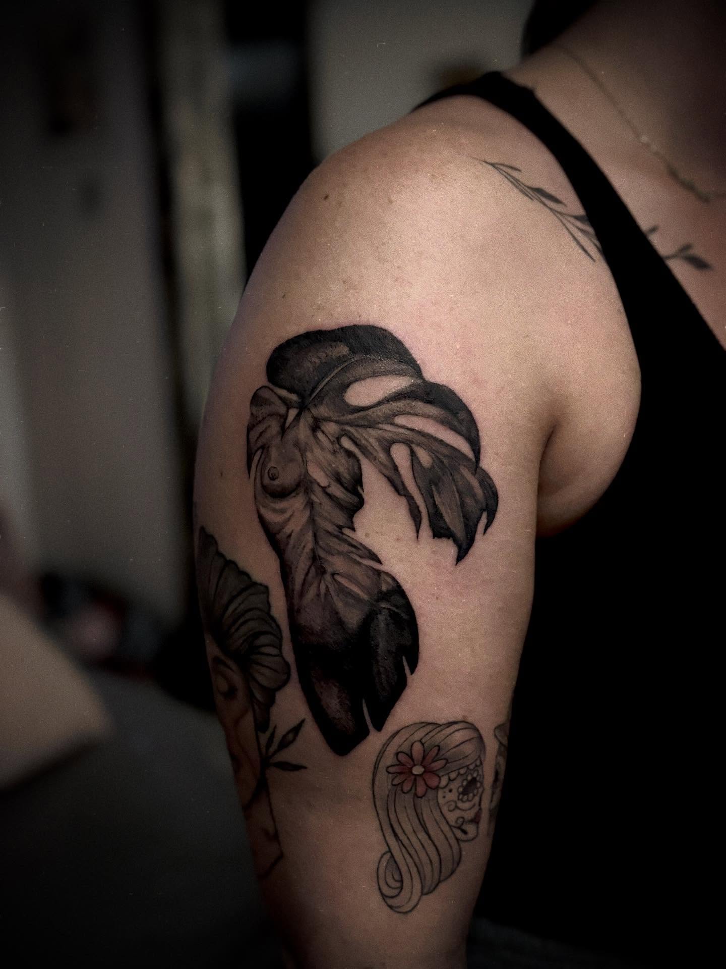 Tattoo by @inkandivvy — black_and_grey