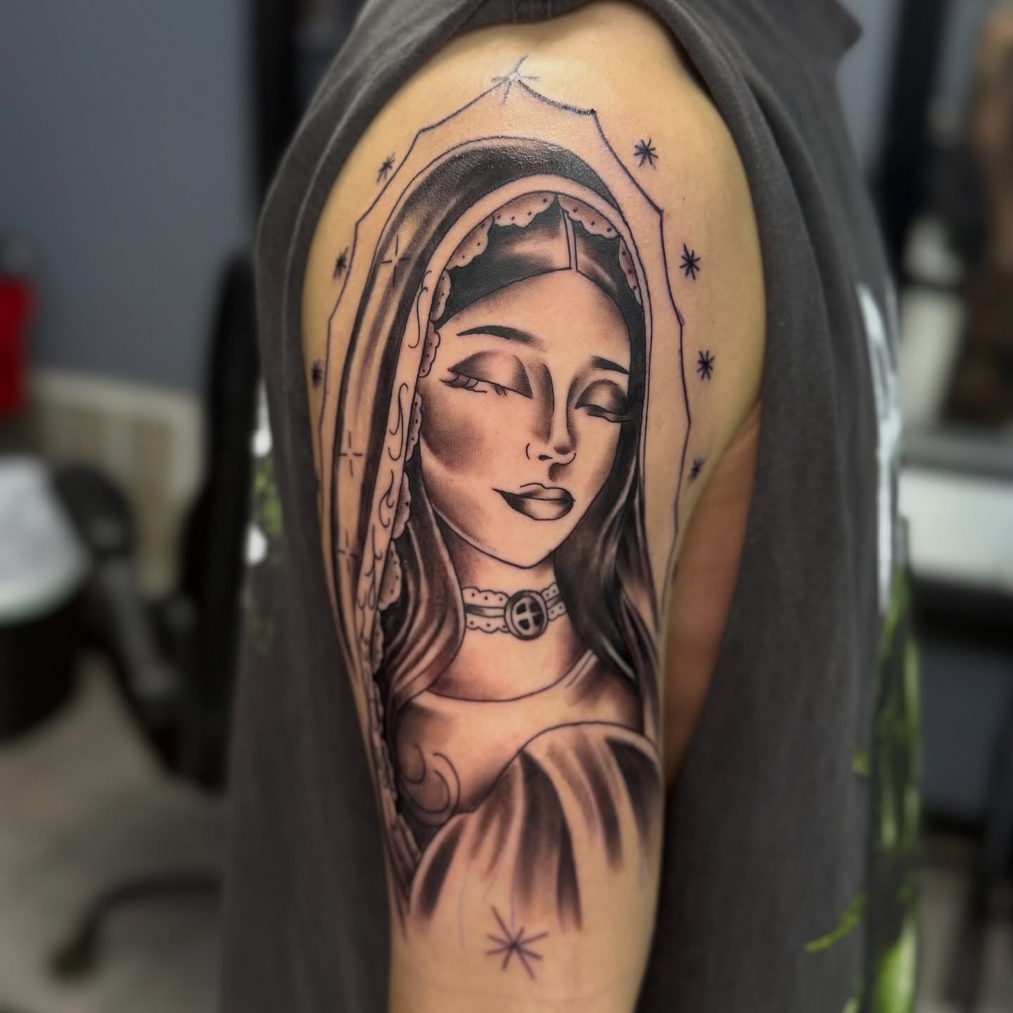 Tattoo by @kendyyl — black_and_grey, realism
