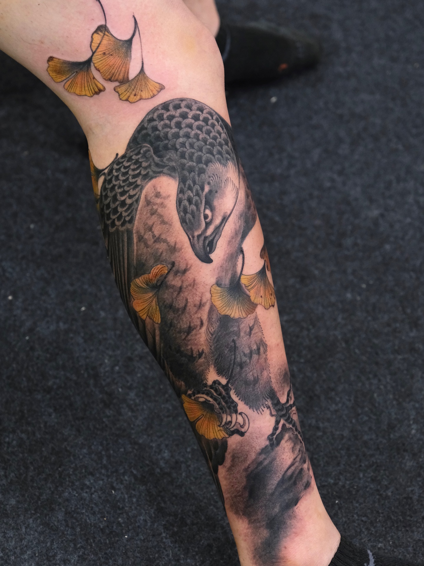 Koi fish japanese irezumi tattoo on the forearm by 睿刺造物