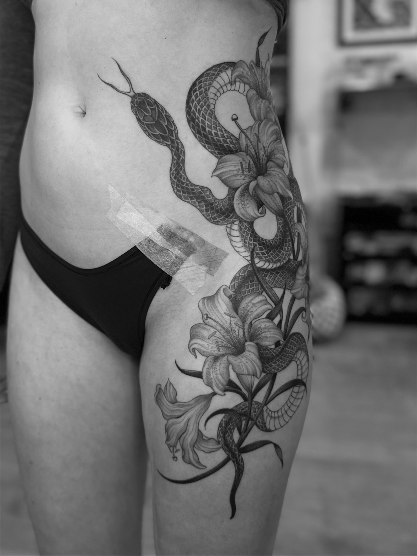 Tattoo by @adriannastabs — black_and_grey, realism