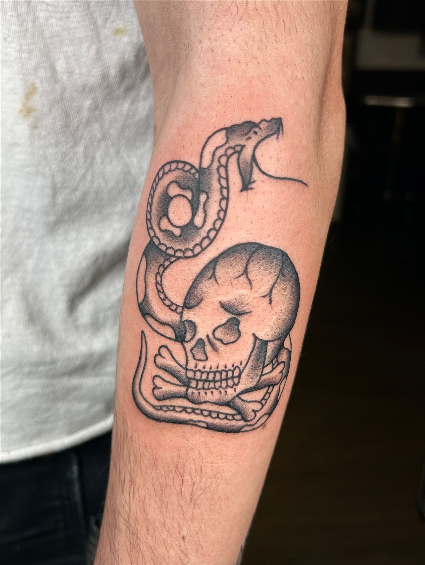Tattoo by @reymon_tattoos — black_and_grey