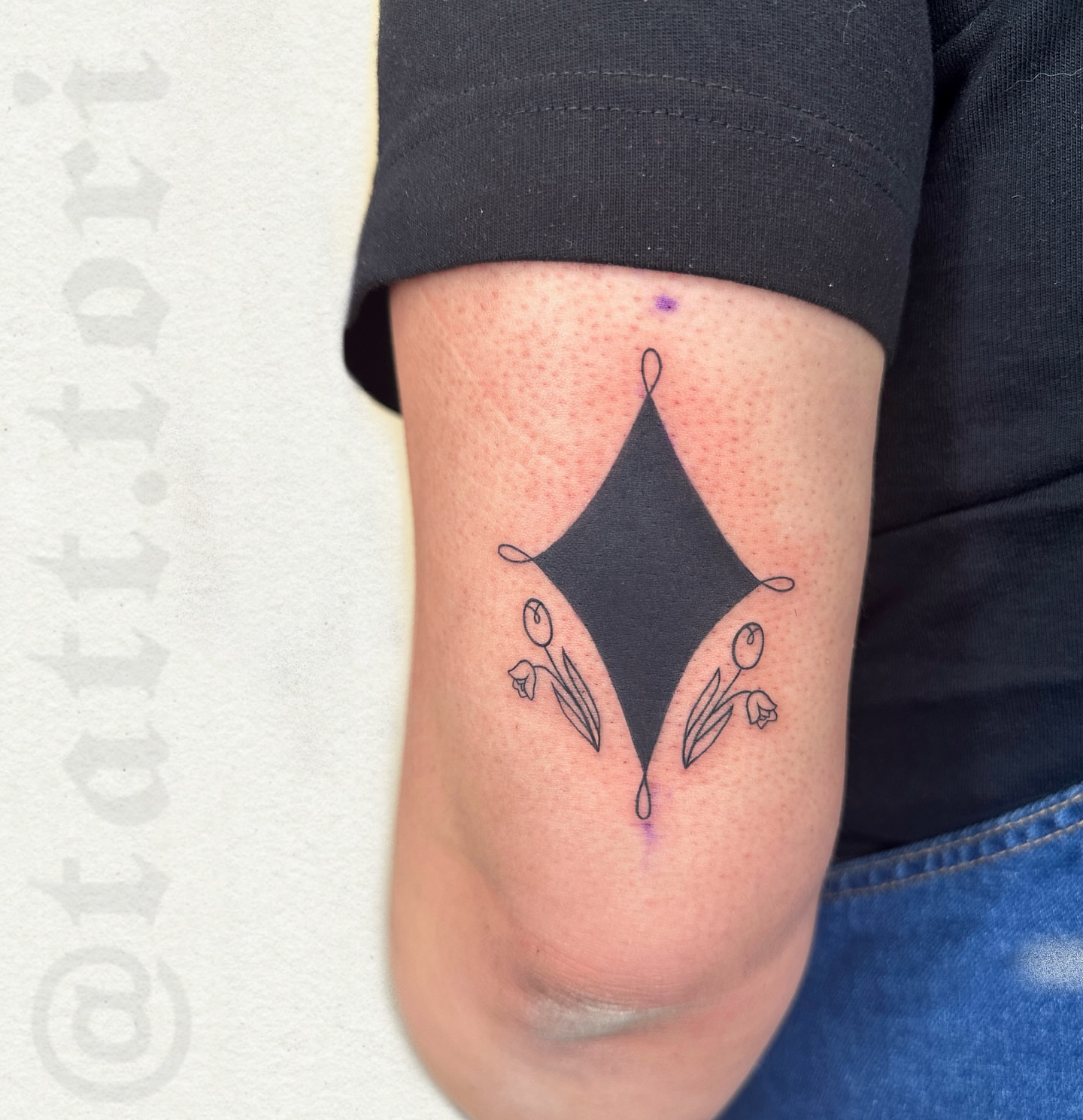 Diamond and flowers geometric tattoo on the forearm by 𝔱𝔬𝔯𝔦