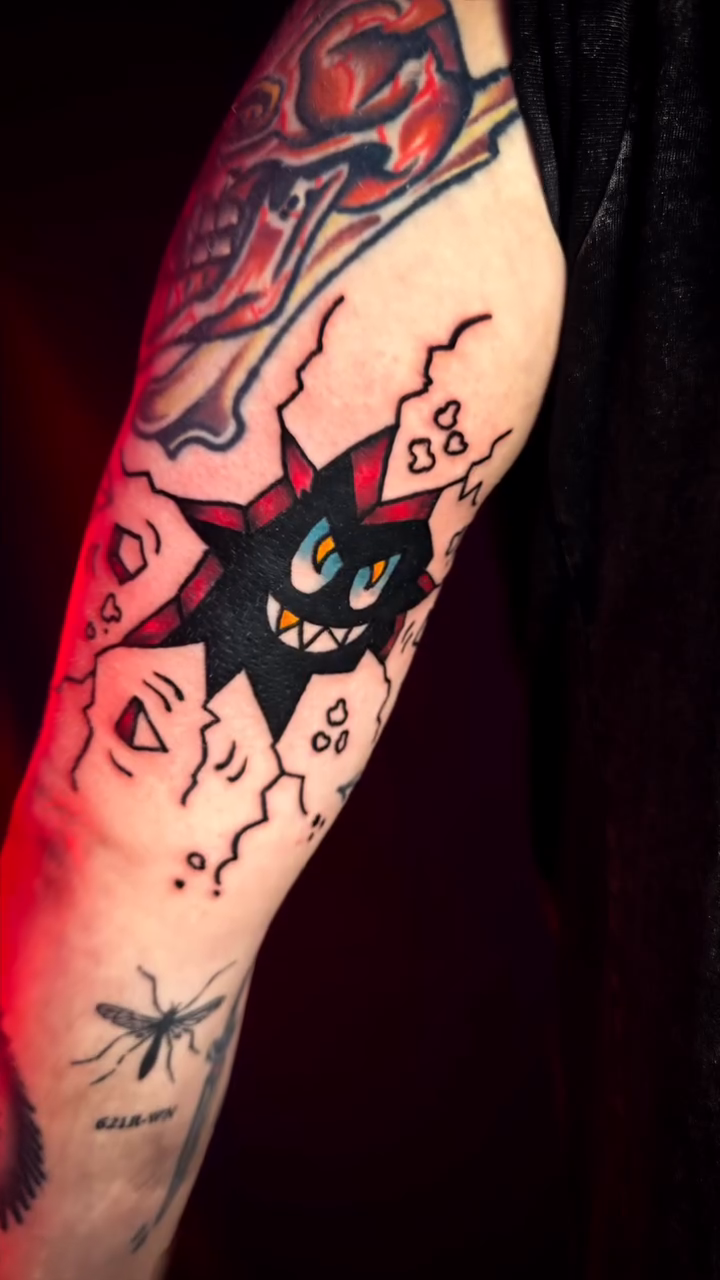 Tattoo by @tyhamiltontattoos β neo_traditional, blackwork