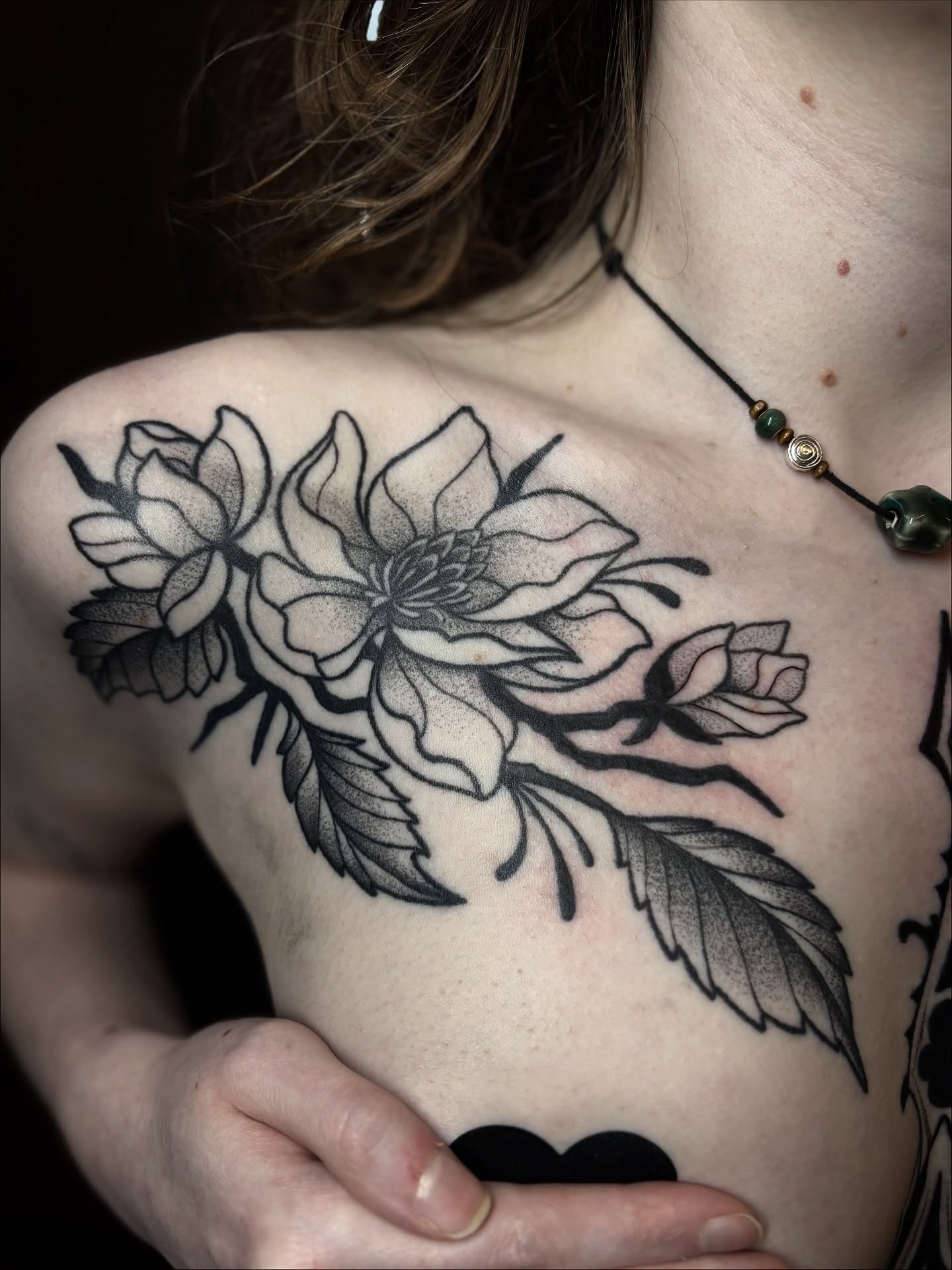 Flower bouquet dotwork tattoo on the shoulder by ๐ฅ Jas ๐ฅ