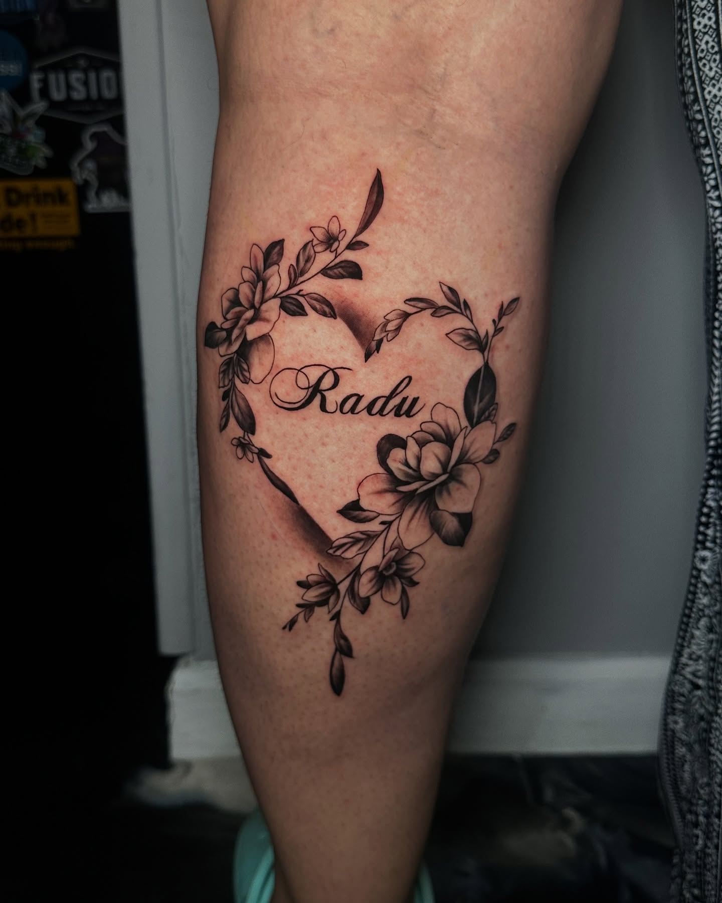 Tattoo by @arthurvolper — black_and_grey