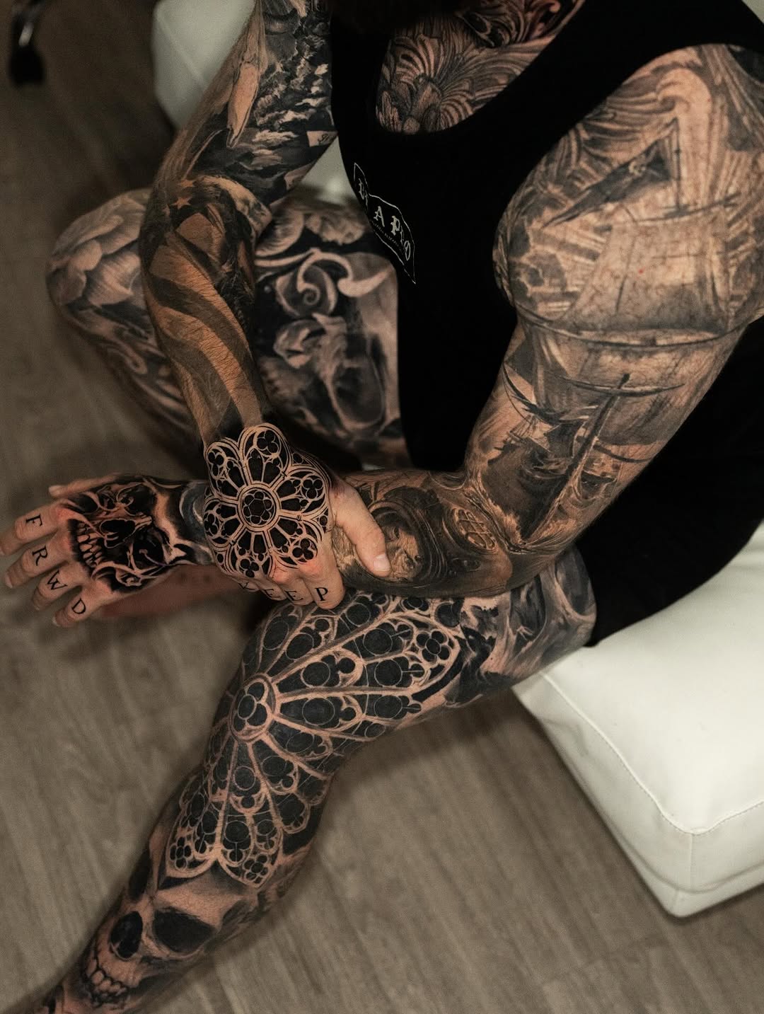 Tattoo by @nogarolli_tattoo — blackwork, black_and_grey