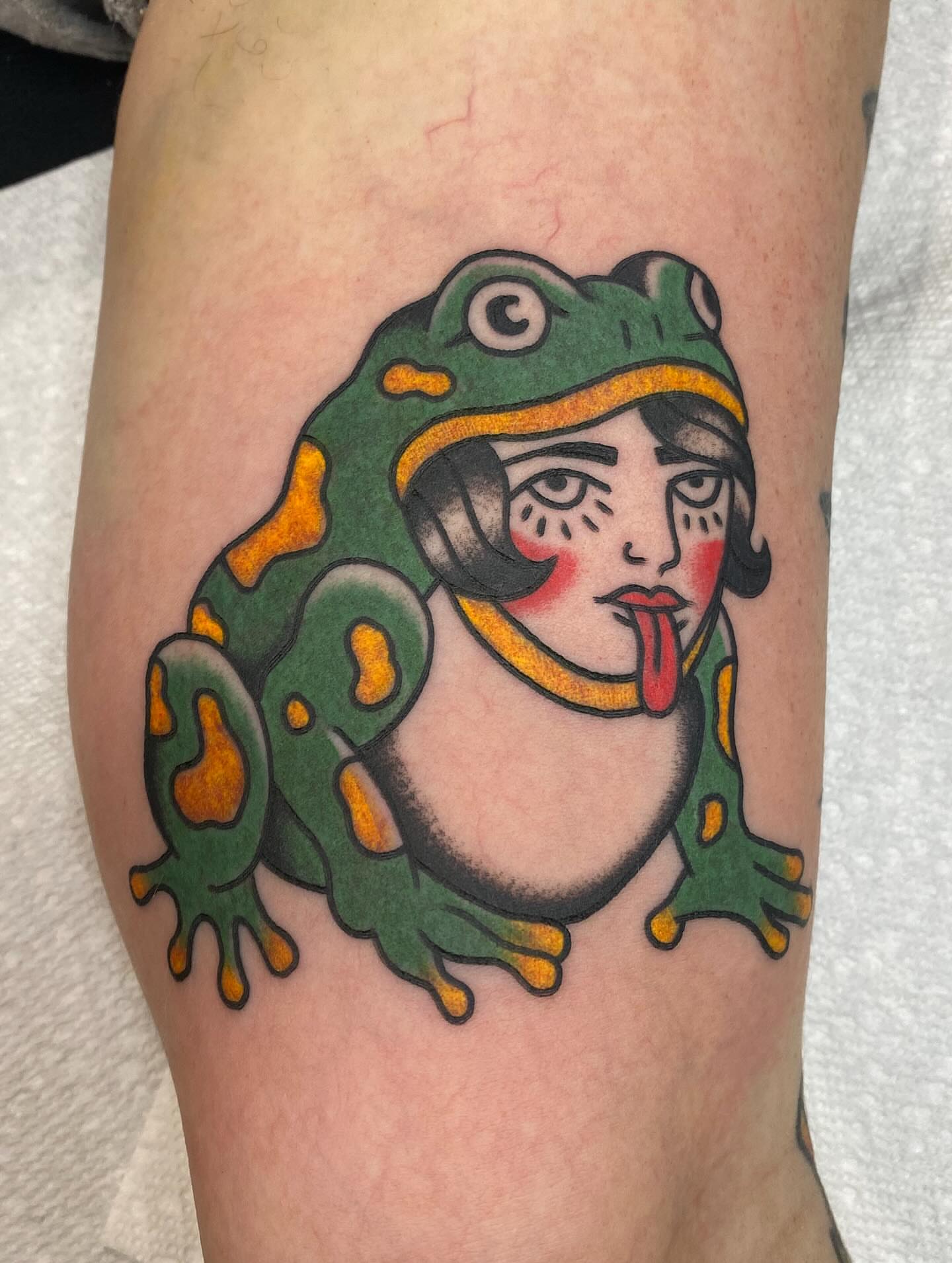 Frog American traditional tattoo on the thigh by Kiera ❤️‍🔥