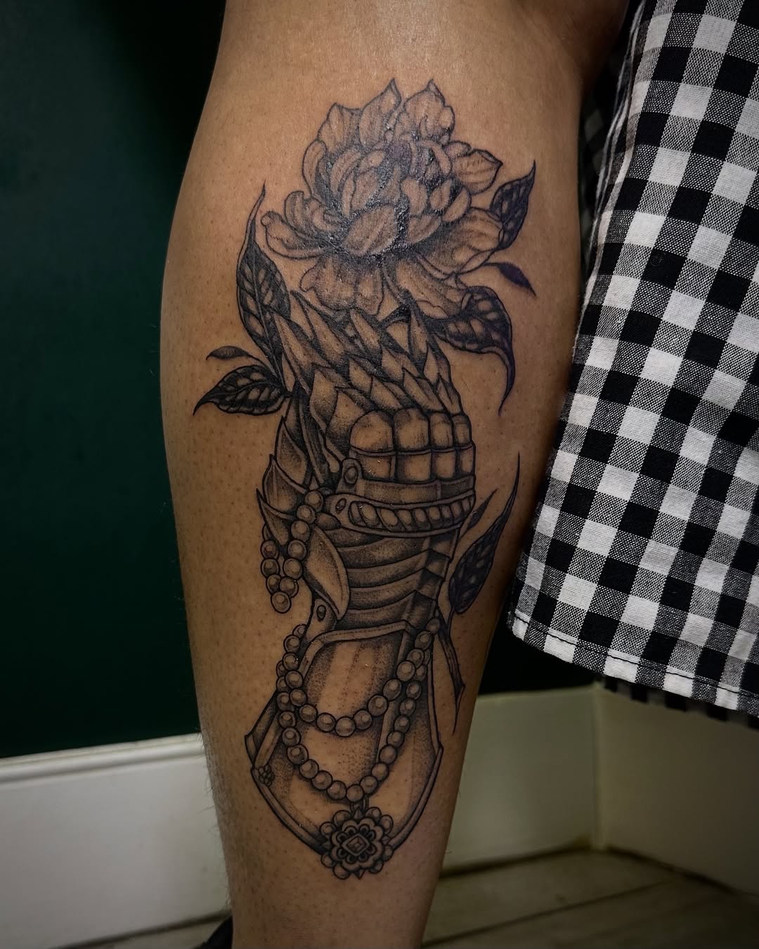 Tattoo by @racheltruskotattoos — black_and_grey, realism
