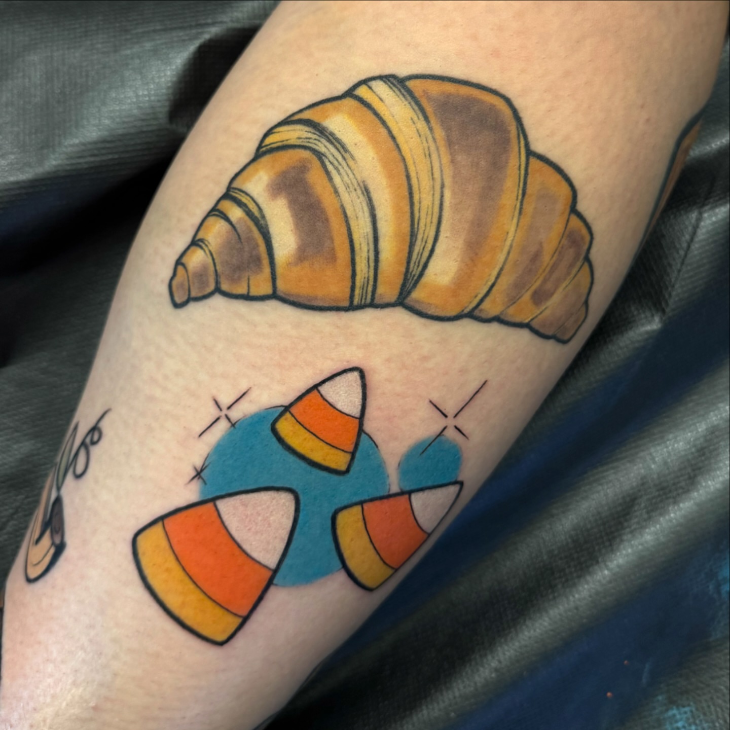 Tattoo by @emmahelmeczy_ โ new_school