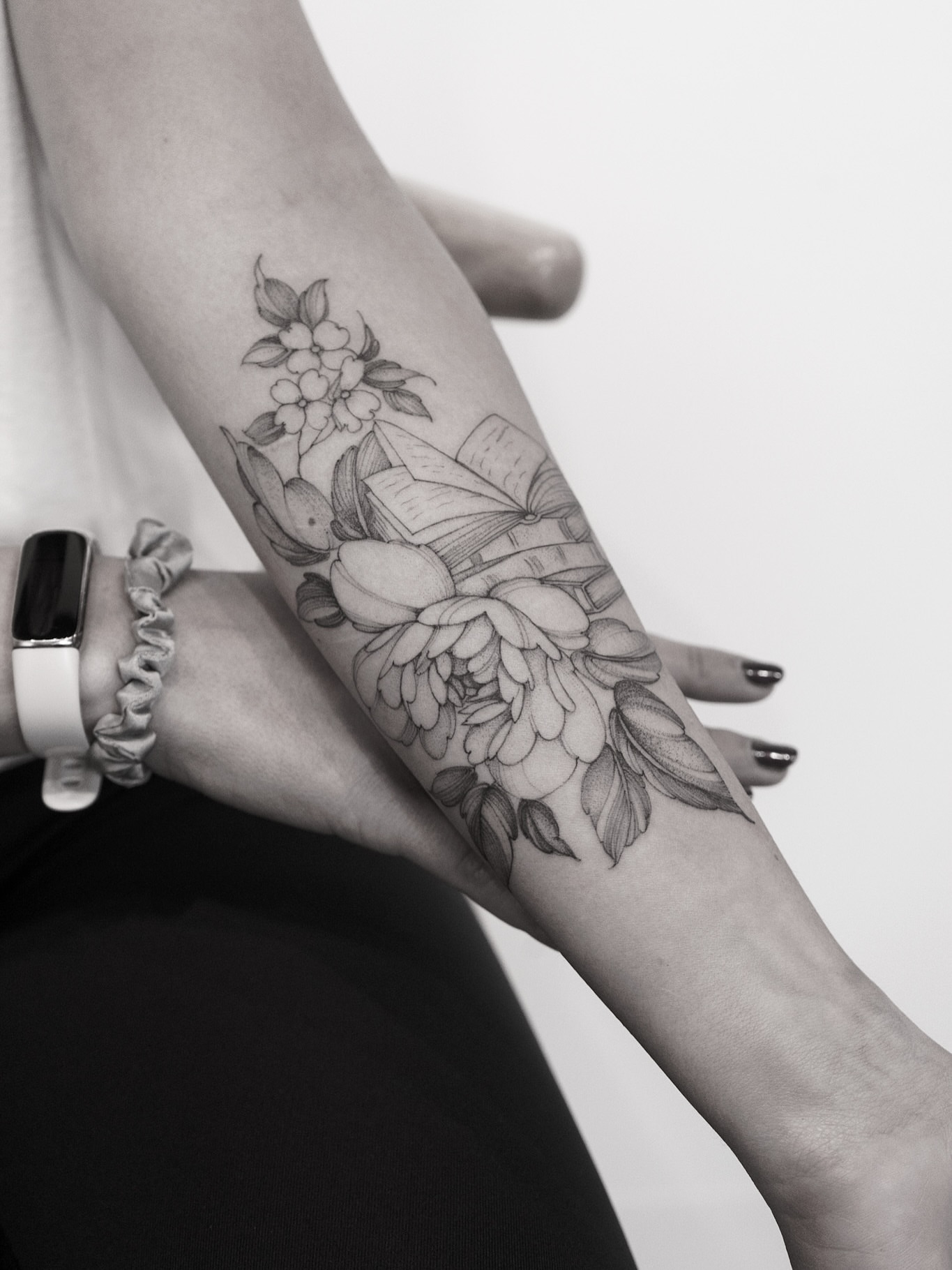 Tattoo by @aldoshyna_t — black_and_grey