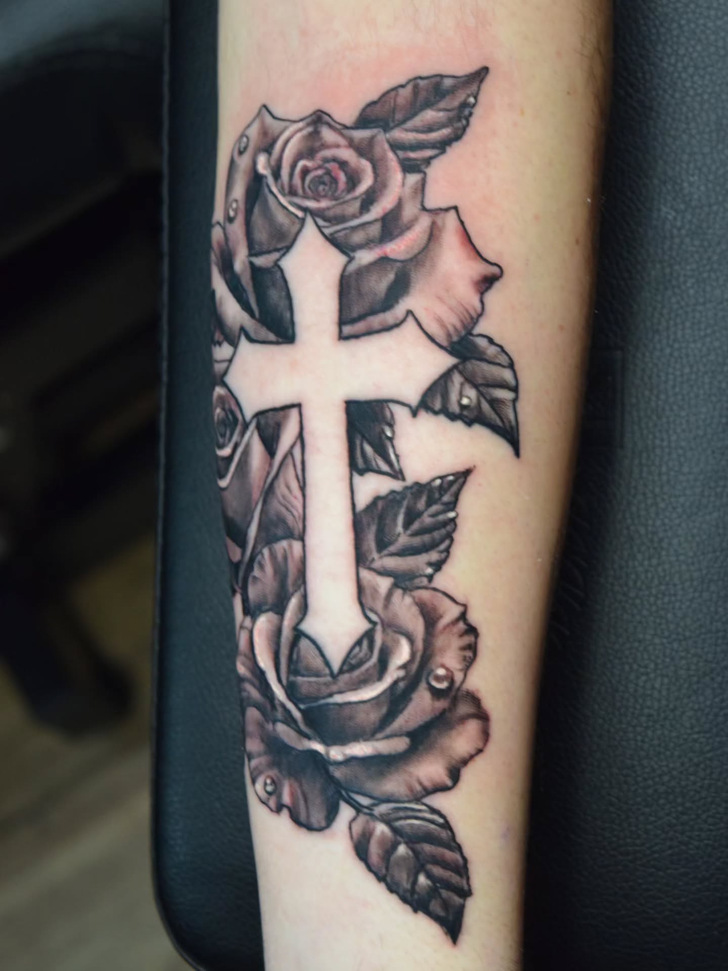 Tattoo by @bruceriehlart — black_and_grey