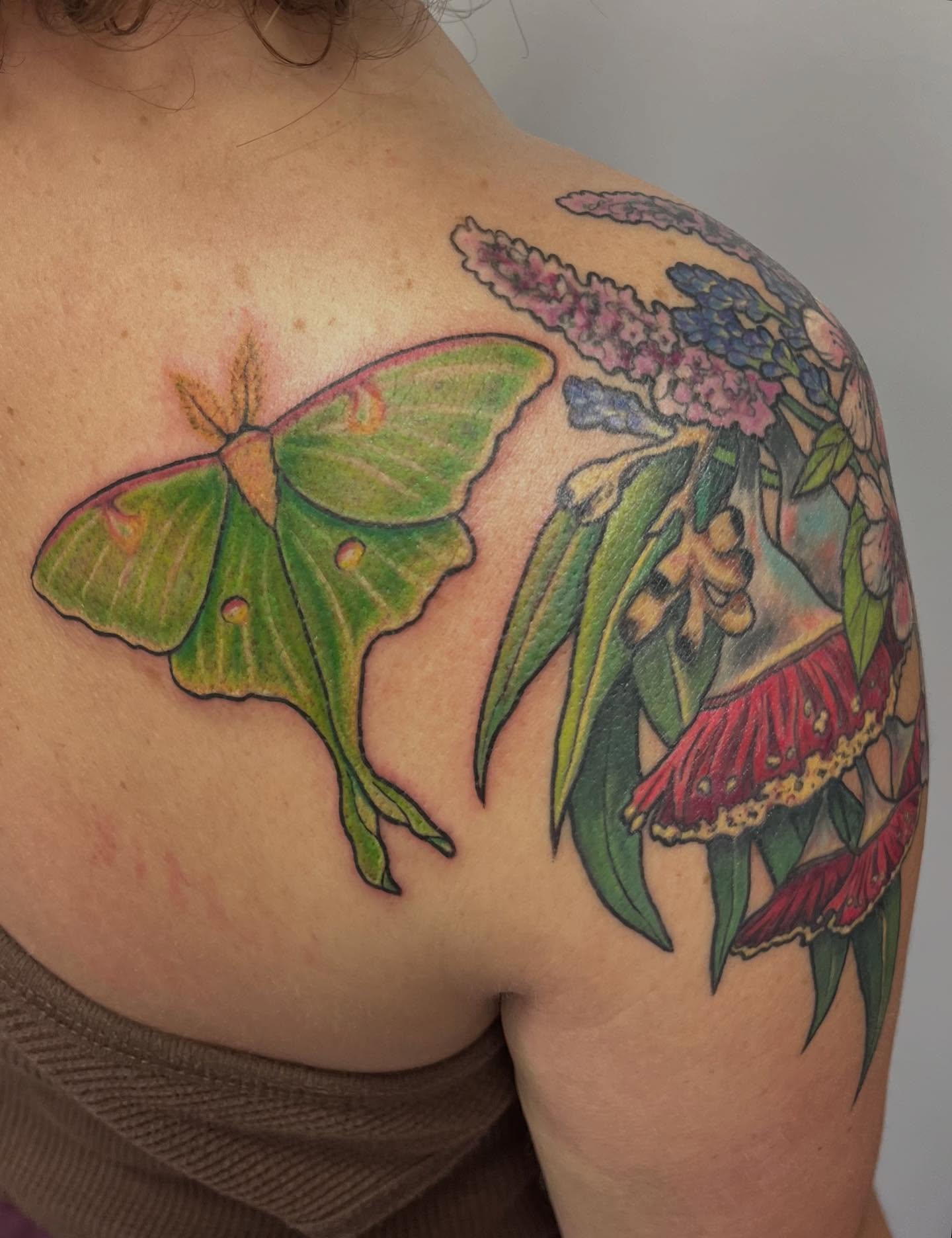 Tattoo by @candice.love.tattoos β realism, dotwork