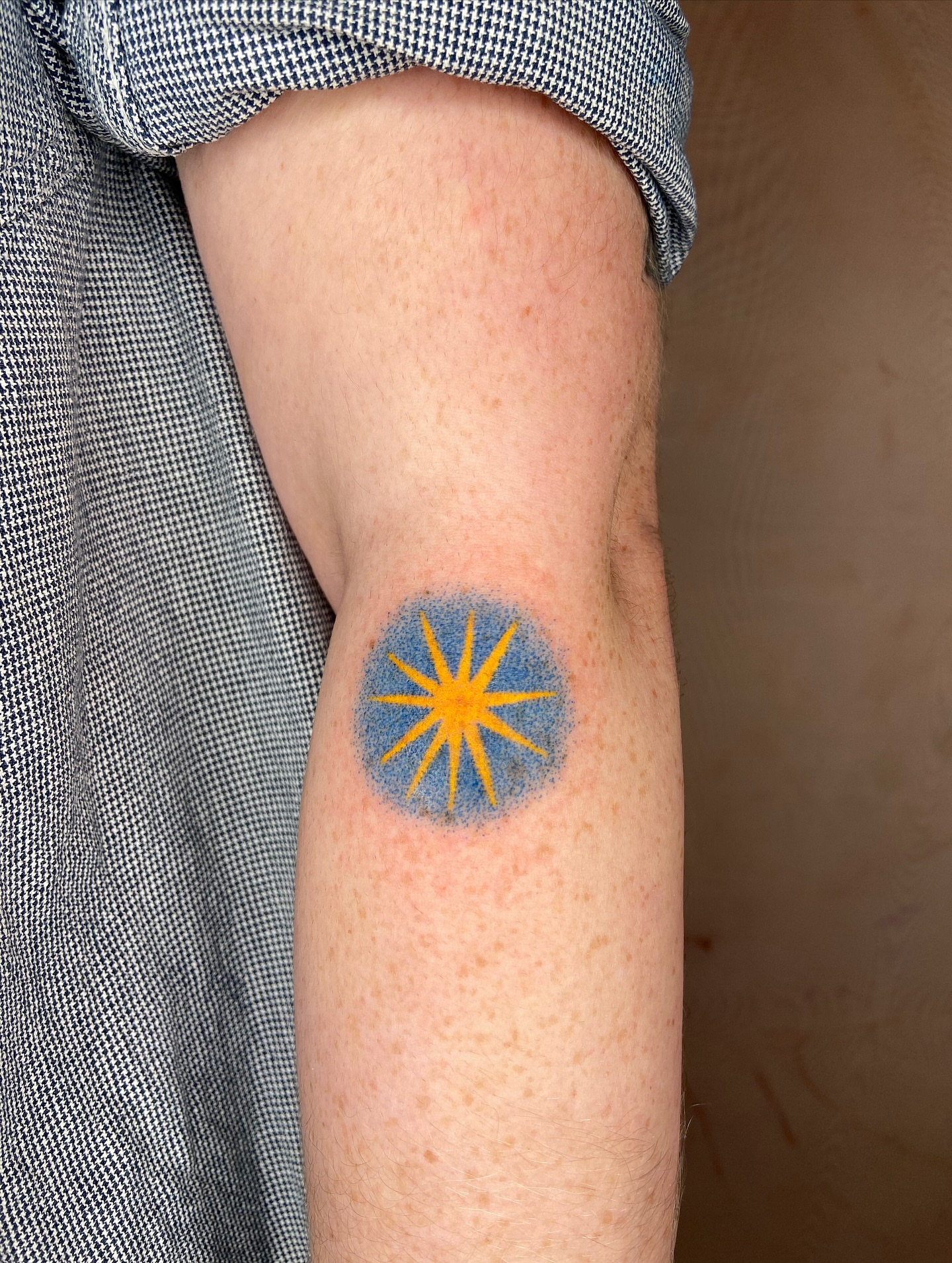 Tattoo by @mano_blue — geometric