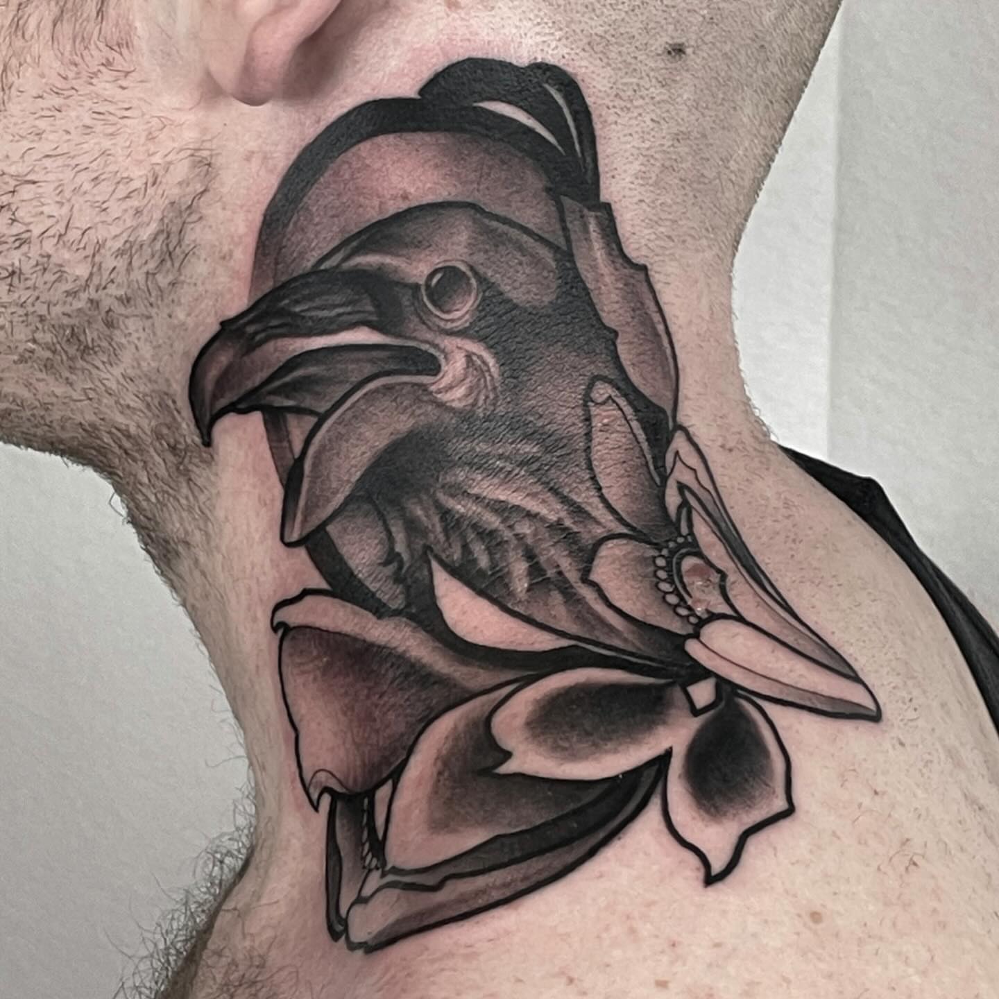 Raven and rose realism tattoo on the neck by ✖️mike Alan✖️