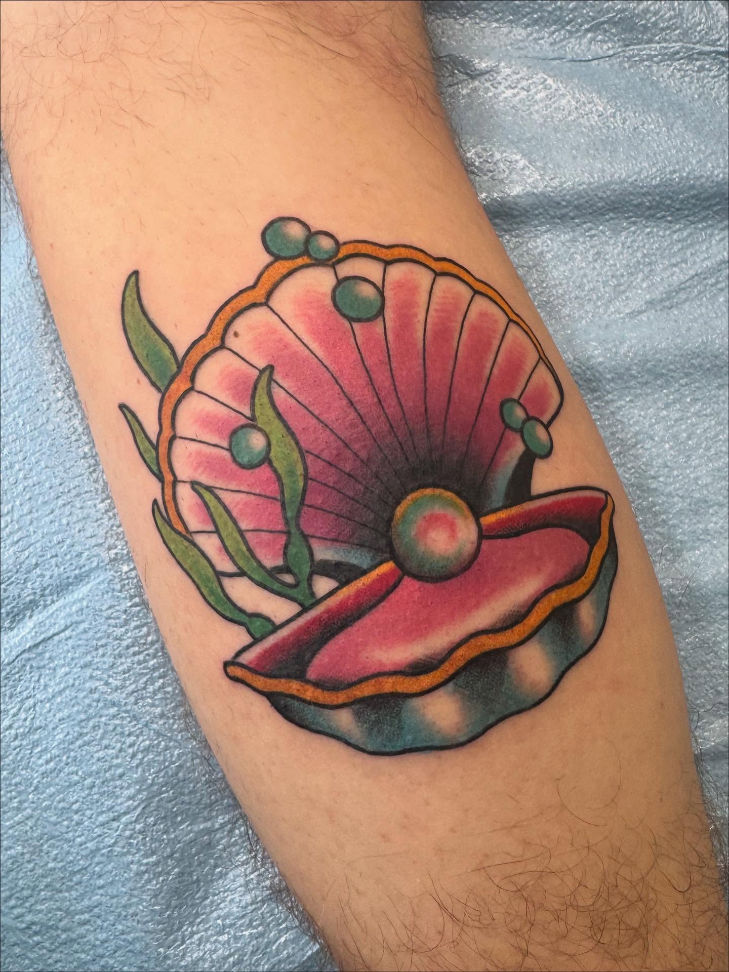 Tattoo by @averagewillie — american_traditional
