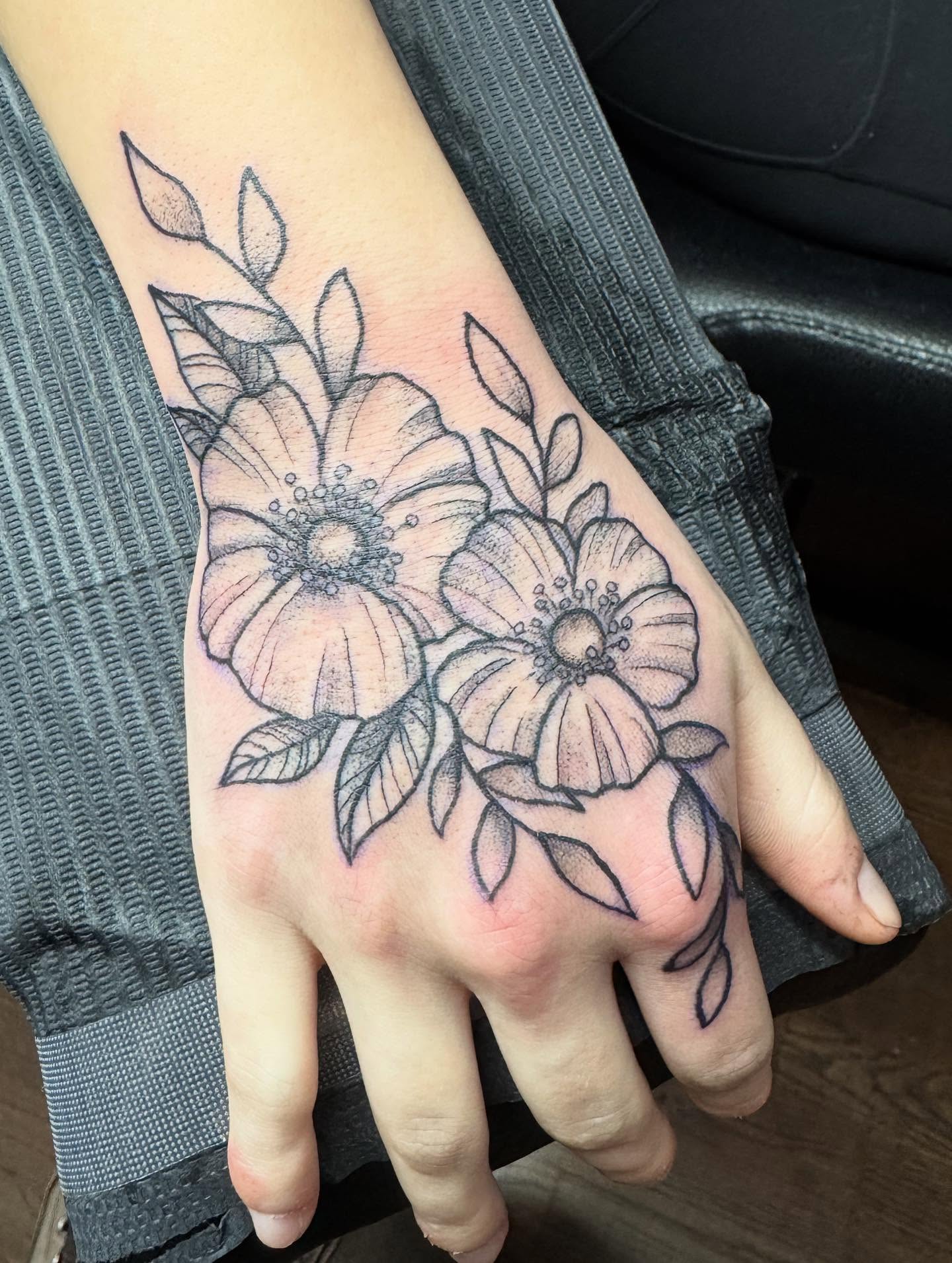 Tattoo by @beesnestqueenbee — dotwork
