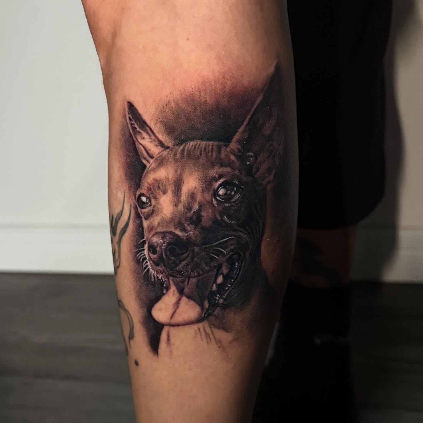 Tattoo by @tazhotzon — realism