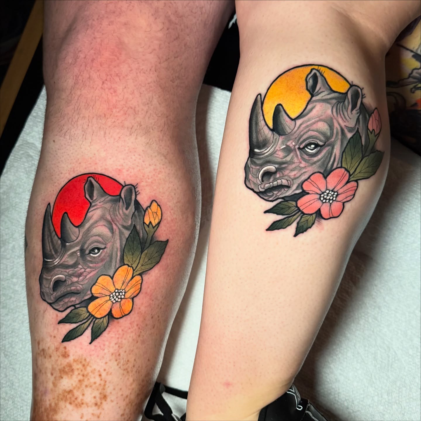 Rhino and flowers realism tattoo on the thigh by ๐ ๐ต๐๐๐๐๐ ๐ฎ๐๐๐๐๐๐๐๐๐