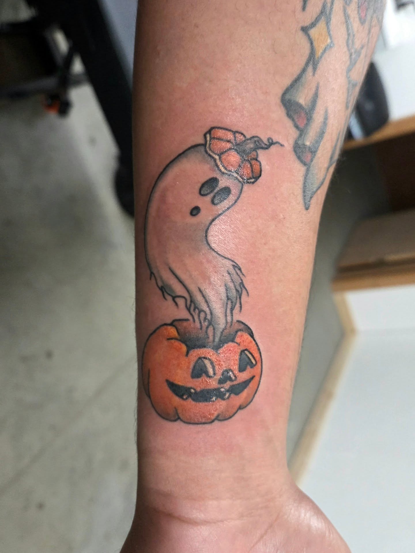 Tattoo by @tatshalverson — black_and_grey