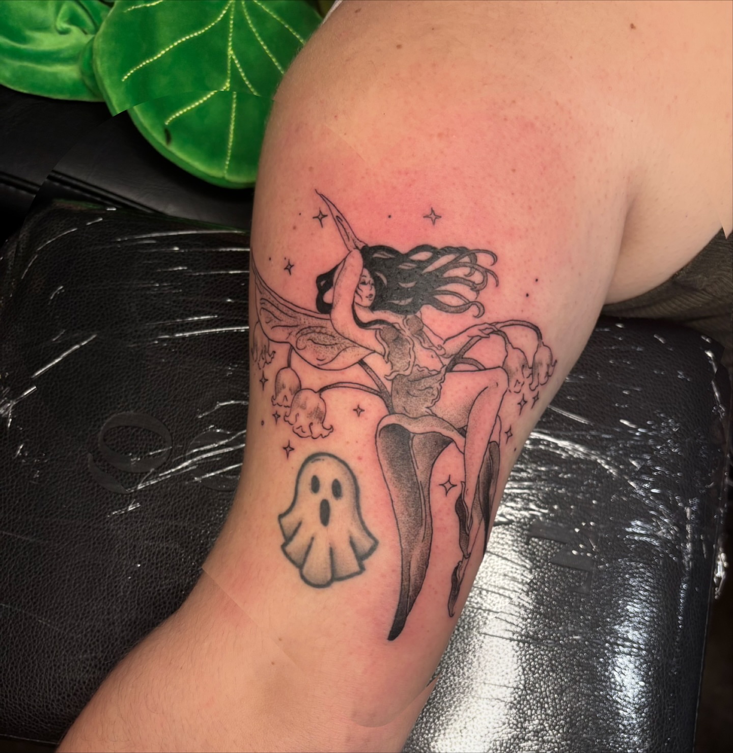 Ghostly angel illustrative tattoo on the forearm by 𝓕𝓮𝓻𝓷 𝓑𝓻𝓾𝓶𝓶𝓮𝓽𝓽