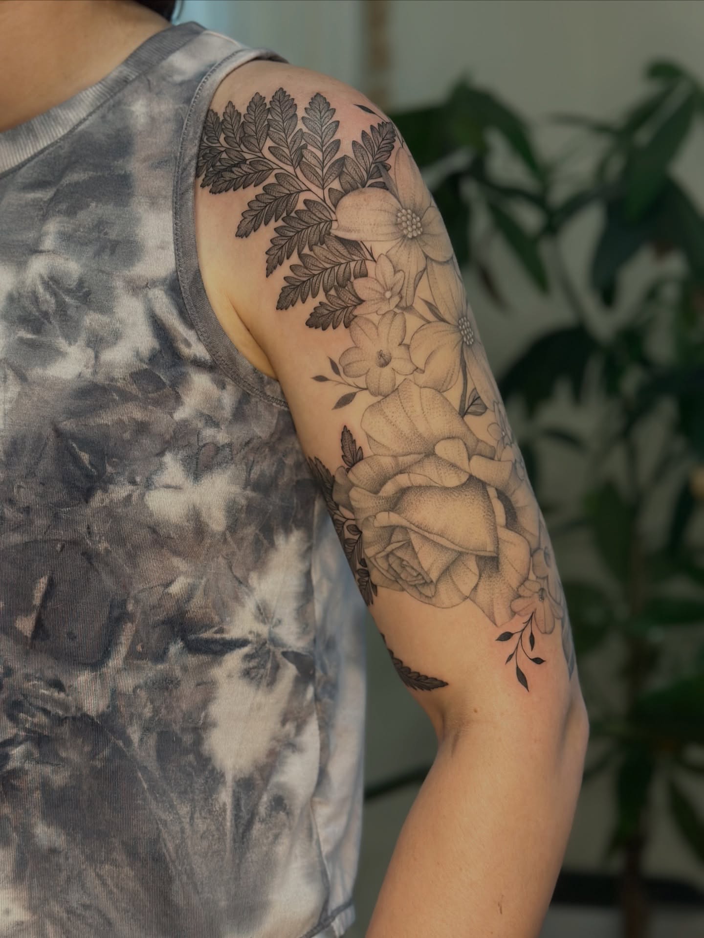Tattoo by @vreevestattoo โ black_and_grey, realism