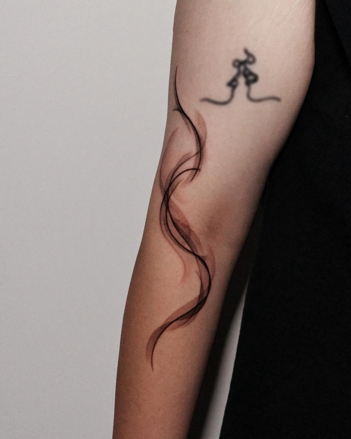 Tattoo by @chouzy_inkk — black_and_grey, minimalist
