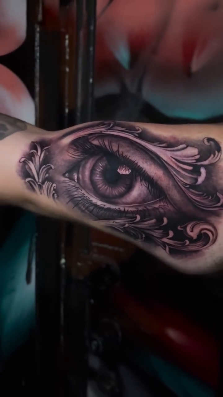 Tattoo by @ianvansart — realism, black_and_grey
